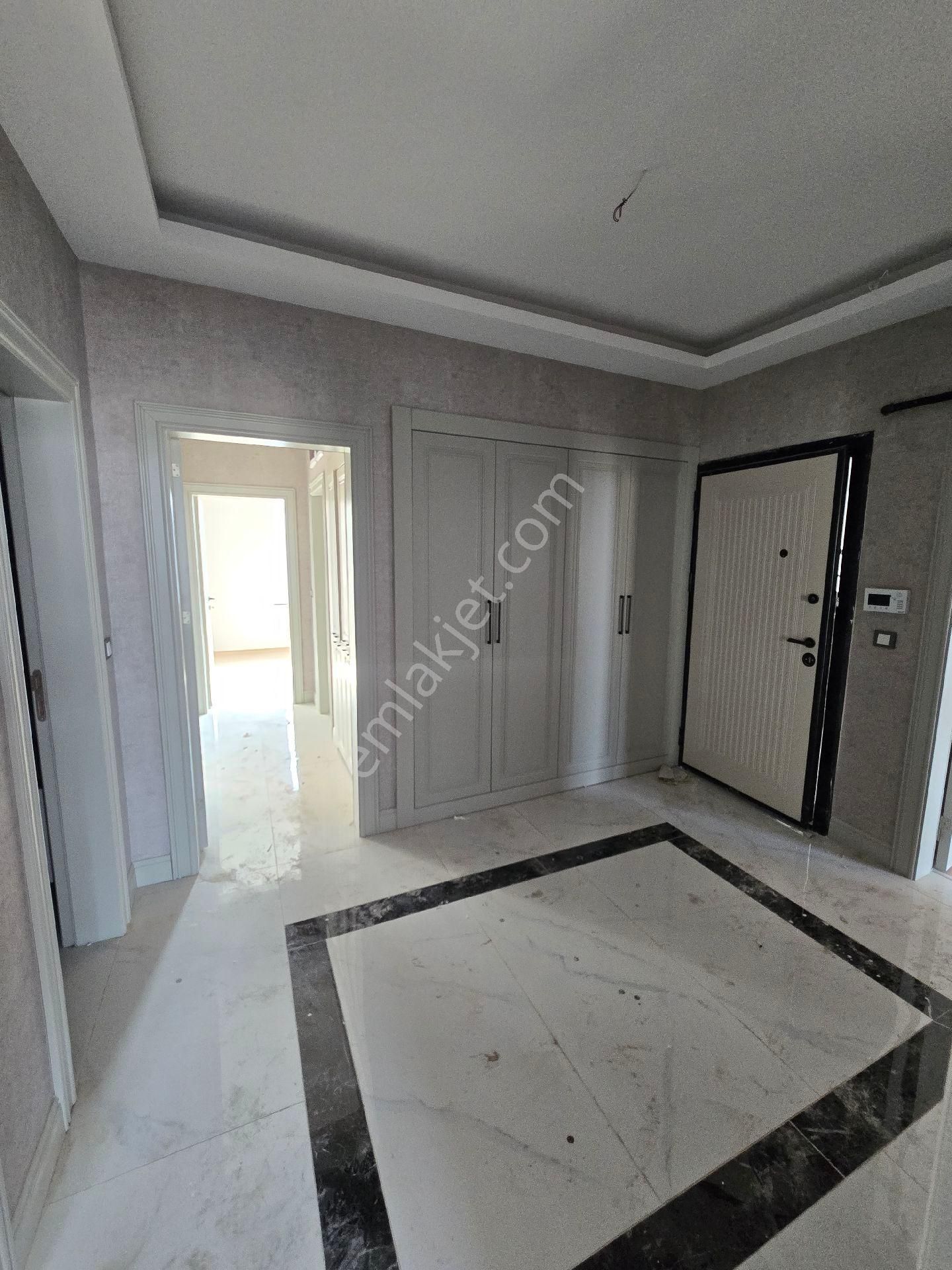 Meram Ahmet Özcan Caddesi Üzeri Site İçi Lüx Son Kat 3+1 Dairemiz Satılık - Görsel 4