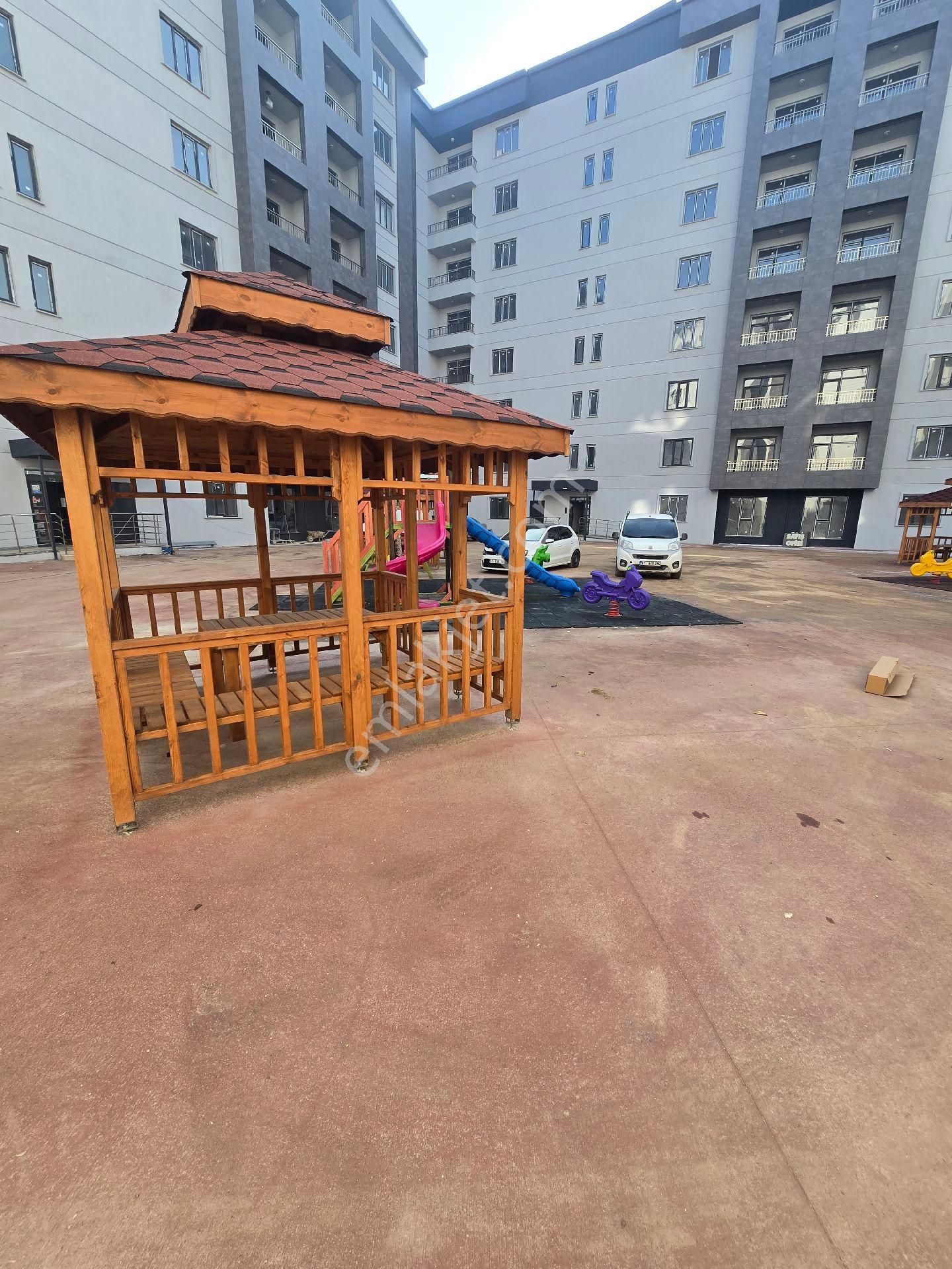 Meram Ahmet Özcan Caddesi Üzeri Site İçi Lüx Son Kat 3+1 Dairemiz Satılık - Görsel 31