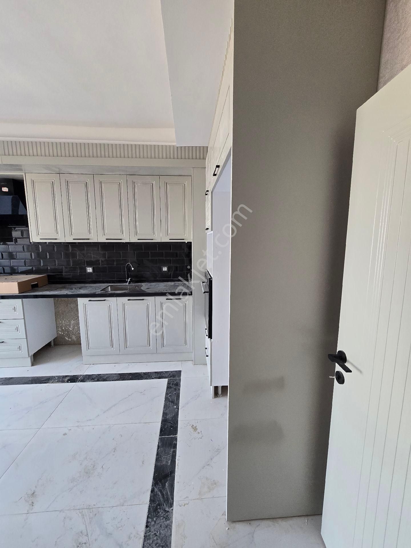 Meram Ahmet Özcan Caddesi Üzeri Site İçi Lüx Son Kat 3+1 Dairemiz Satılık - Görsel 14