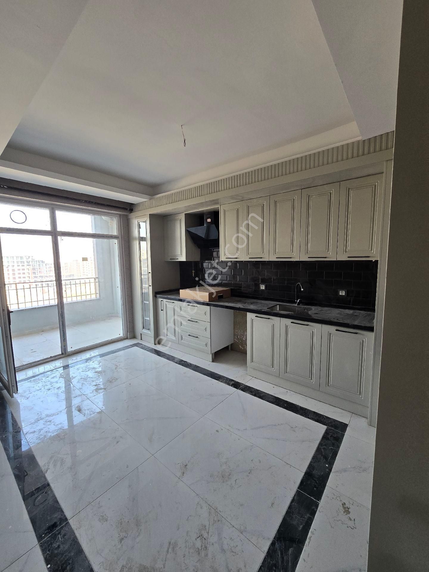 Meram Ahmet Özcan Caddesi Üzeri Site İçi Lüx Son Kat 3+1 Dairemiz Satılık - Görsel 12