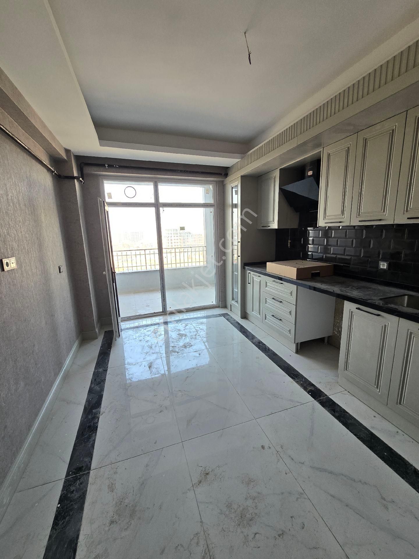 Meram Ahmet Özcan Caddesi Üzeri Site İçi Lüx Son Kat 3+1 Dairemiz Satılık - Görsel 13