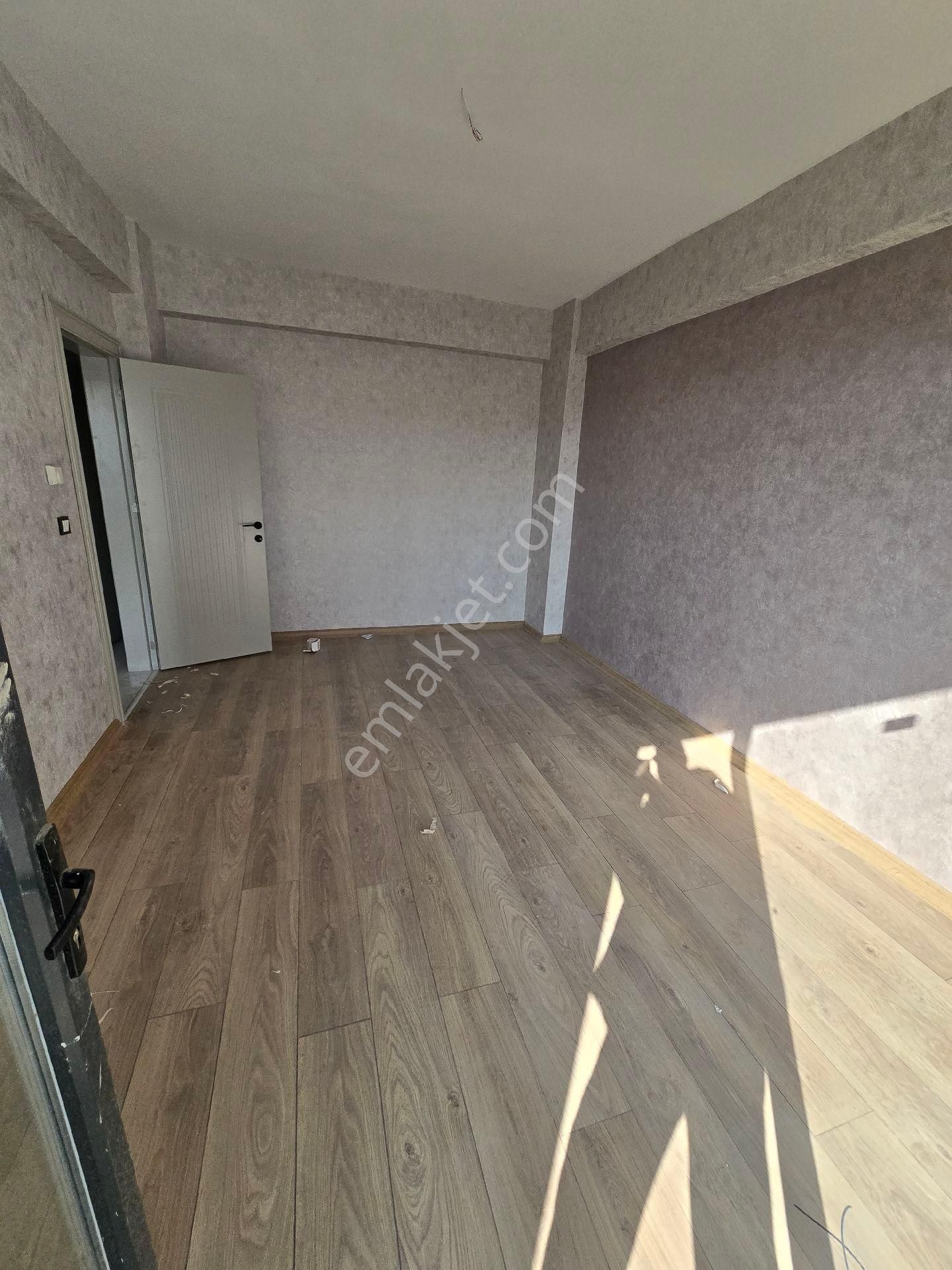 Meram Ahmet Özcan Caddesi Üzeri Site İçi Lüx Son Kat 3+1 Dairemiz Satılık - Görsel 24