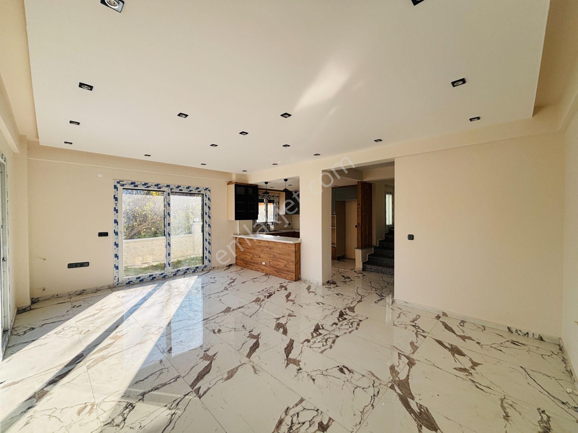 İzmir Seferihisar Kavakdere Mahallesi’nde Site İçerisinde 3+1 Dubleks Villa - Görsel 15