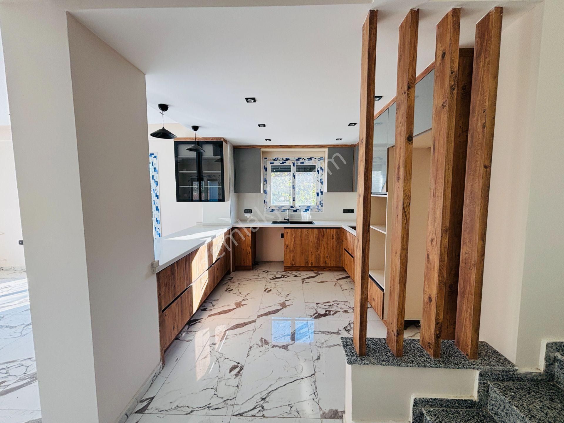 İzmir Seferihisar Kavakdere Mahallesi’nde Site İçerisinde 3+1 Dubleks Villa - Görsel 18