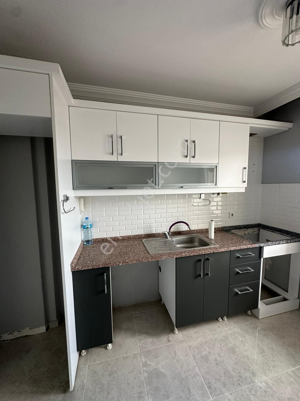Saray Çarşı Otagarın Yanında 2+1 Kiralık Daire - Görsel 4