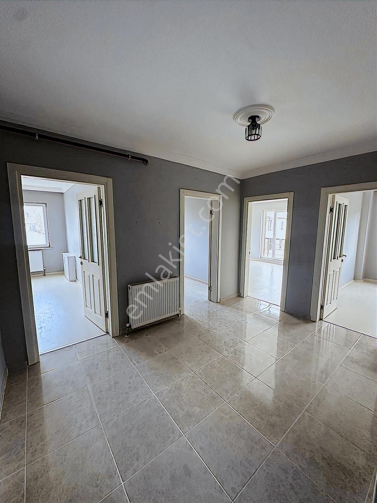 Saray Çarşı Otagarın Yanında 2+1 Kiralık Daire - Görsel 8