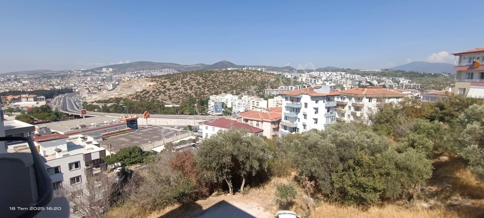 Site İçerisinde 3+1 Asansörlü Masrafsız Satılık Daire