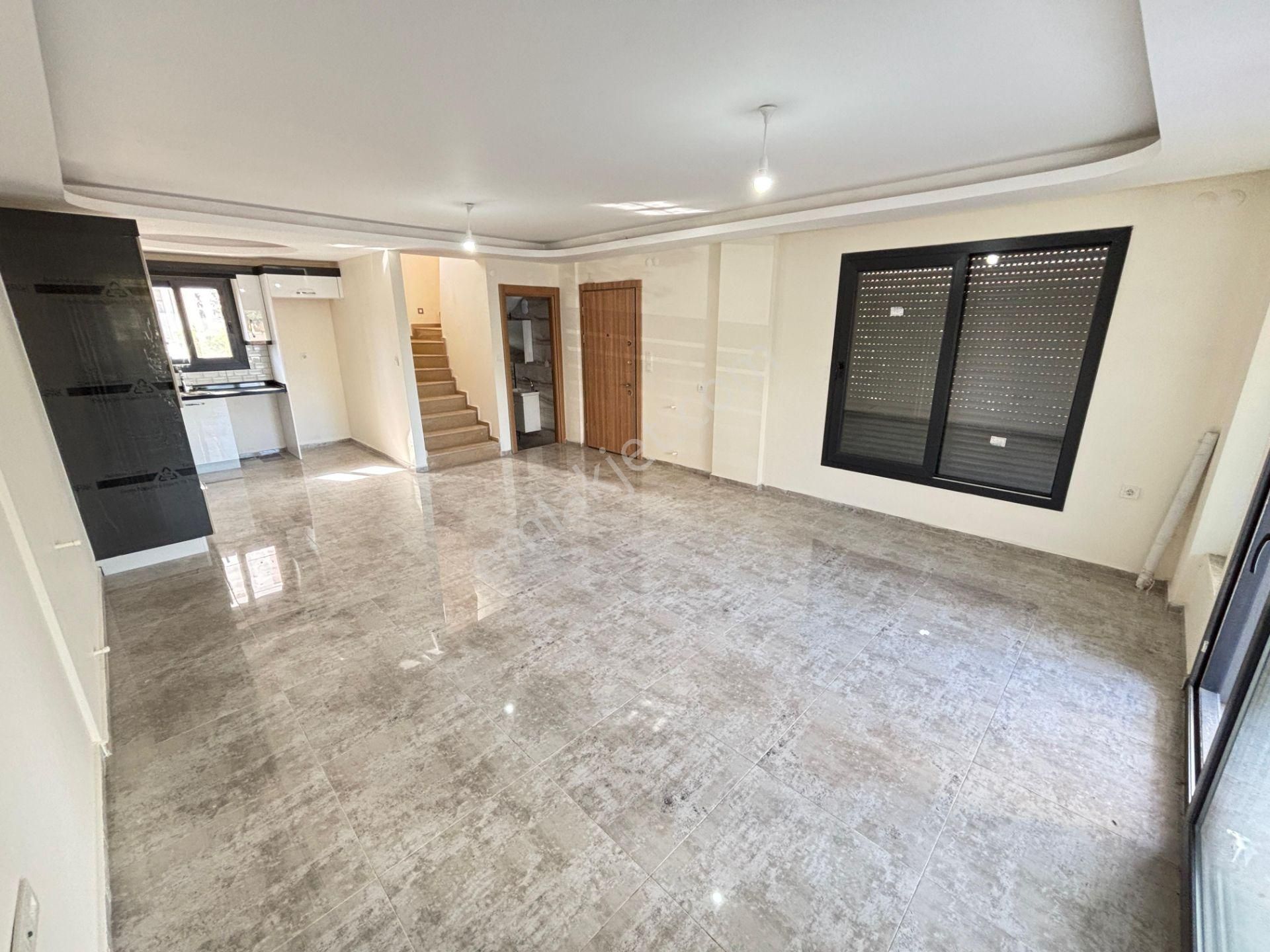 İzmir Seferihisar Doğanbey'de Plaja 500 M Otoparklı Bahçeli 3+1 Satılık Villa - Görsel 19