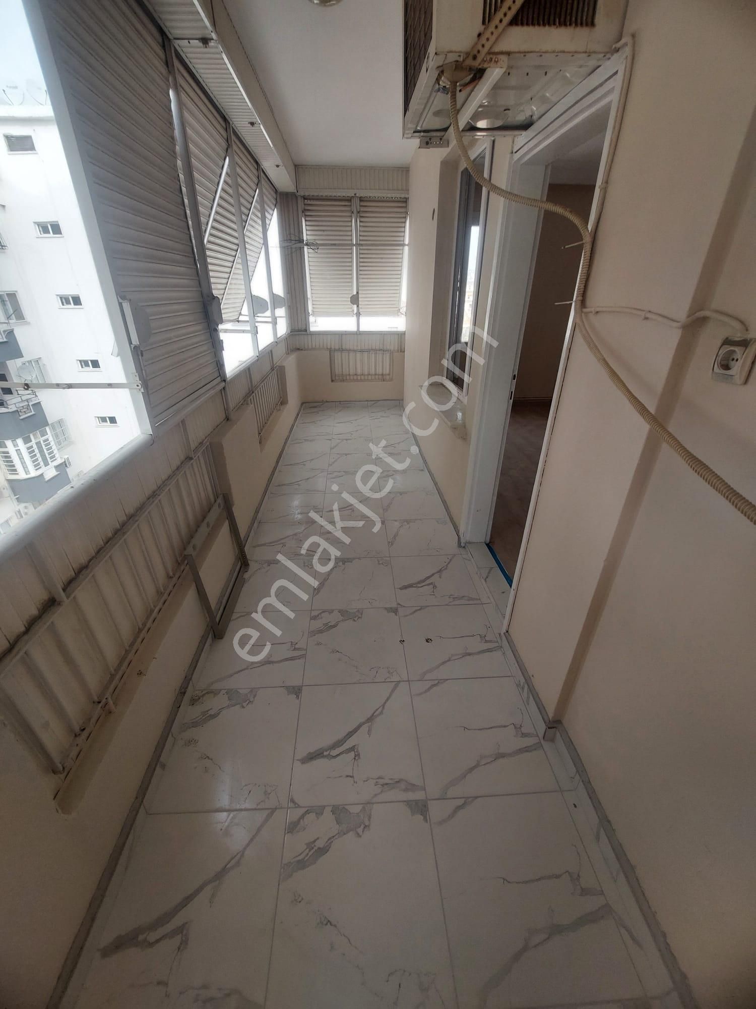 Emfadan Kenan Evrende Toros Mahallesi D.gazlı Bulvar Üzeri Dev Gibi 3+1 Daire - Görsel 21