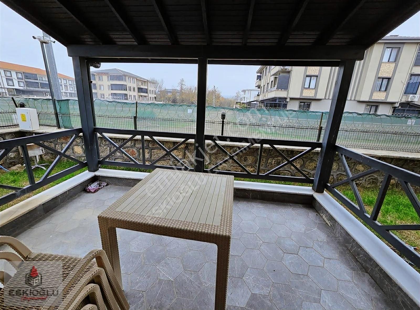 Eskioğlu'ndan Havuzlu Sitede Geniş Verandalı 2+1 Daire - Görsel 5