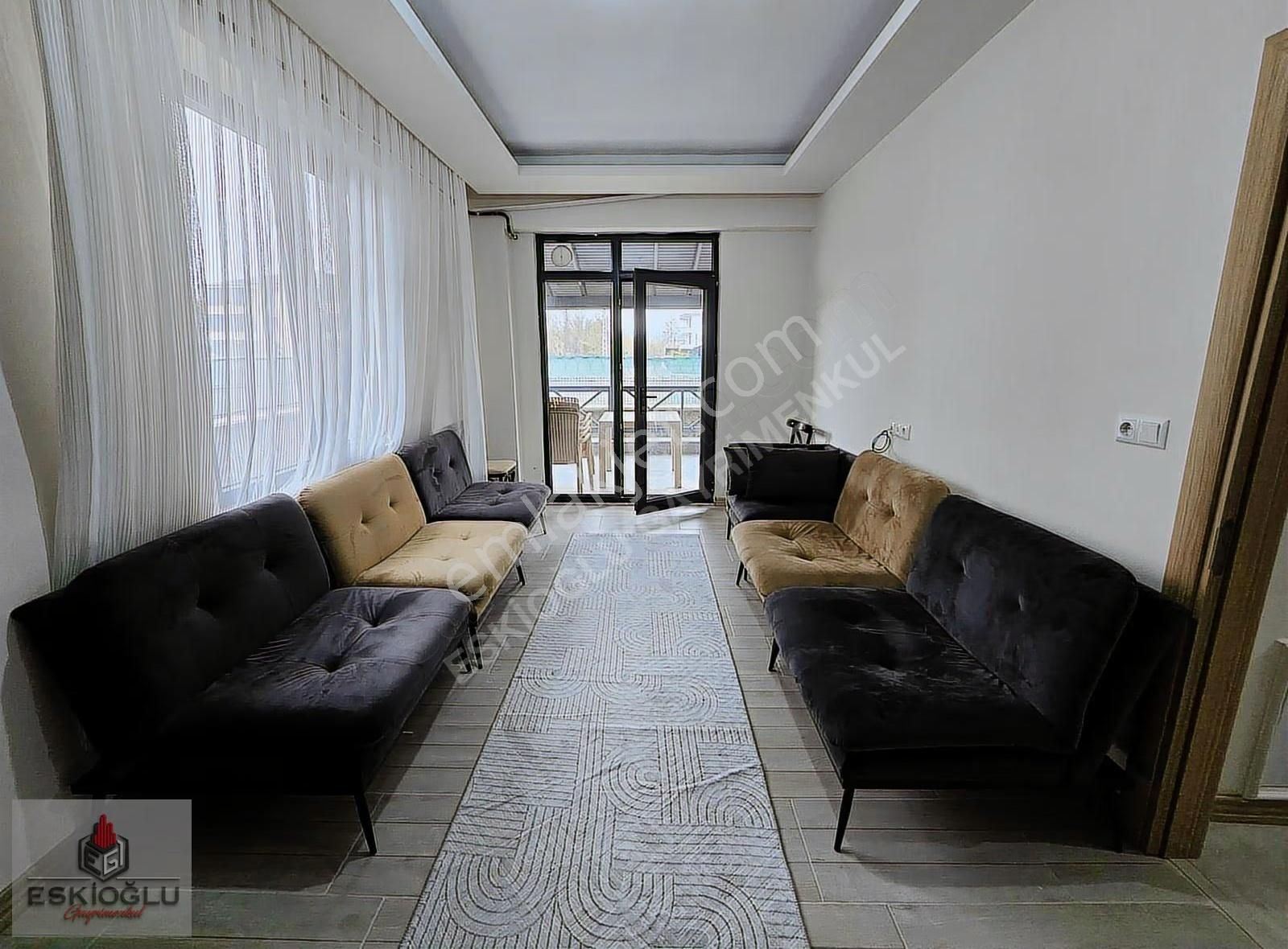 Eskioğlu'ndan Havuzlu Sitede Geniş Verandalı 2+1 Daire - Görsel 9