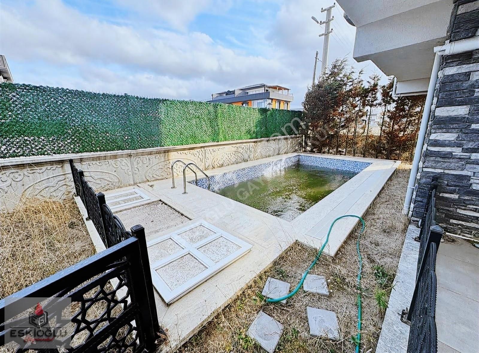 Eskioğlu'ndan Denize Yakın Müstakil Havuzlu 4+1 Özel Villa - Görsel 21