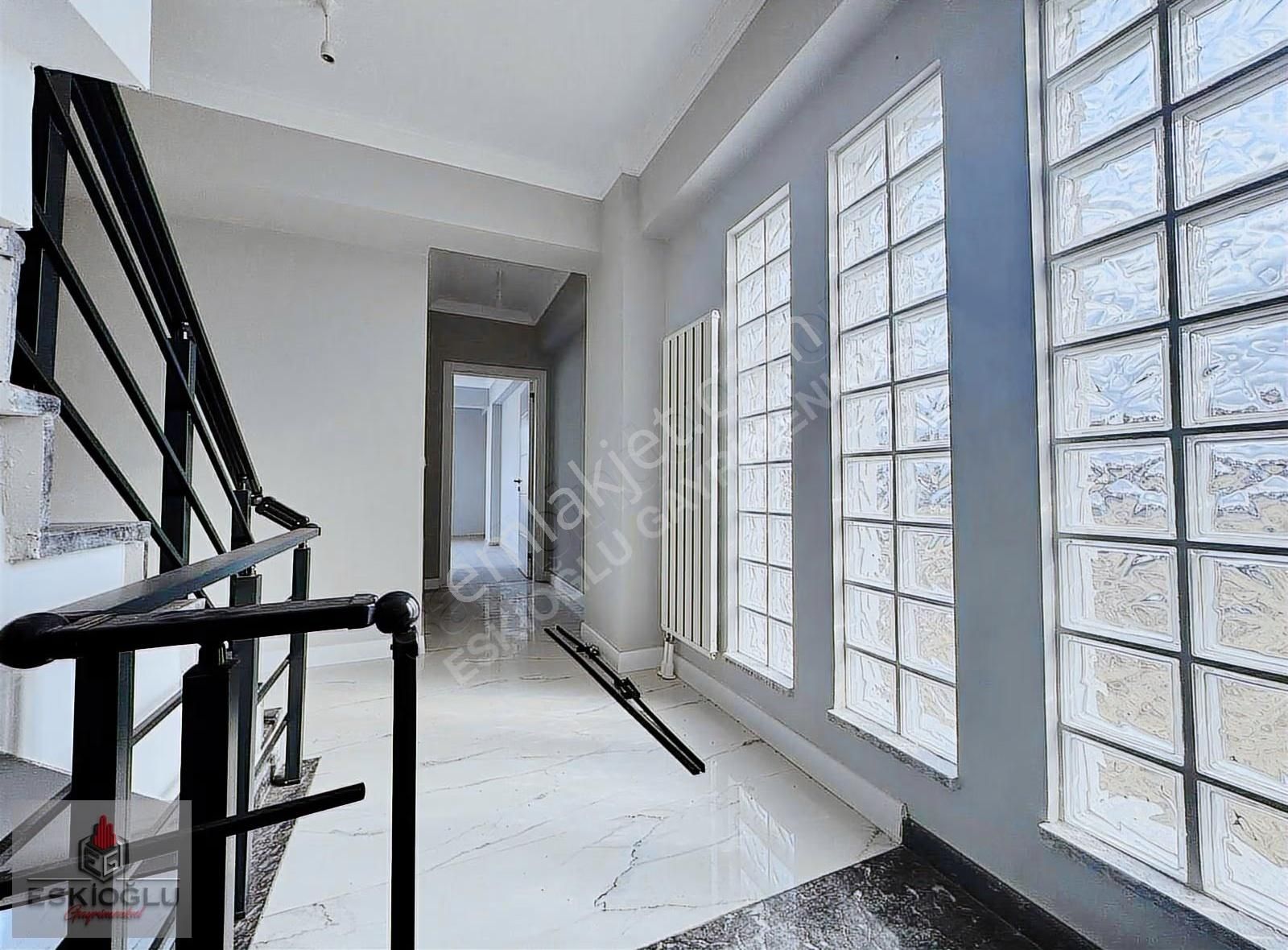 Eskioğlu'ndan Denize Yakın Müstakil Havuzlu 4+1 Özel Villa - Görsel 22