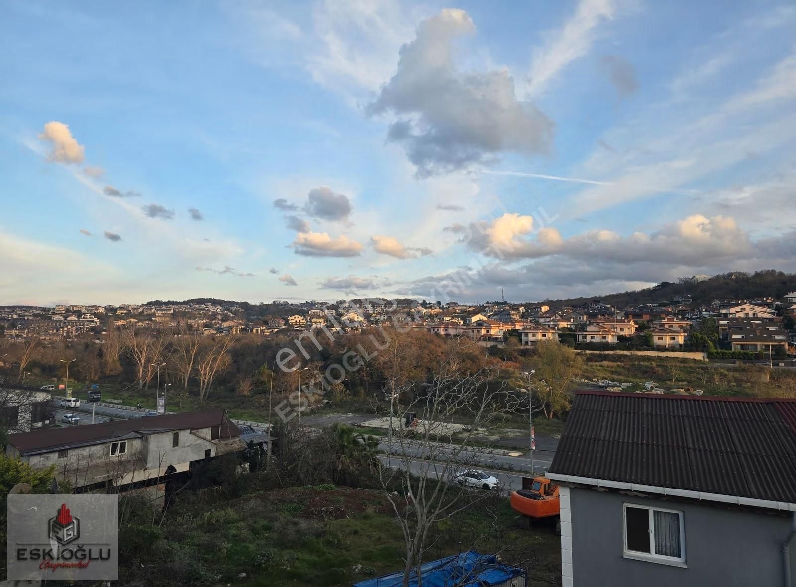 Zekeriyaköy Merkez'de Müstakil Havuzlu Özel Yapım Villa - Görsel 32