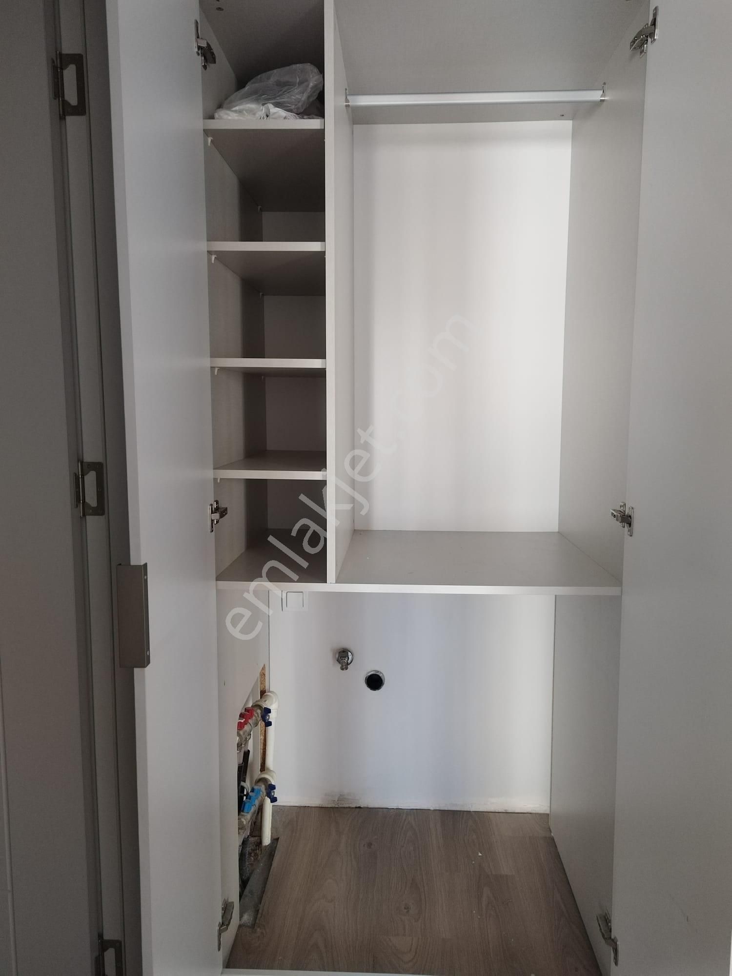 Sur Yapı'da 1+1 Geniş Balkonlu Manzaralı Ara Kat Daire - Görsel 4