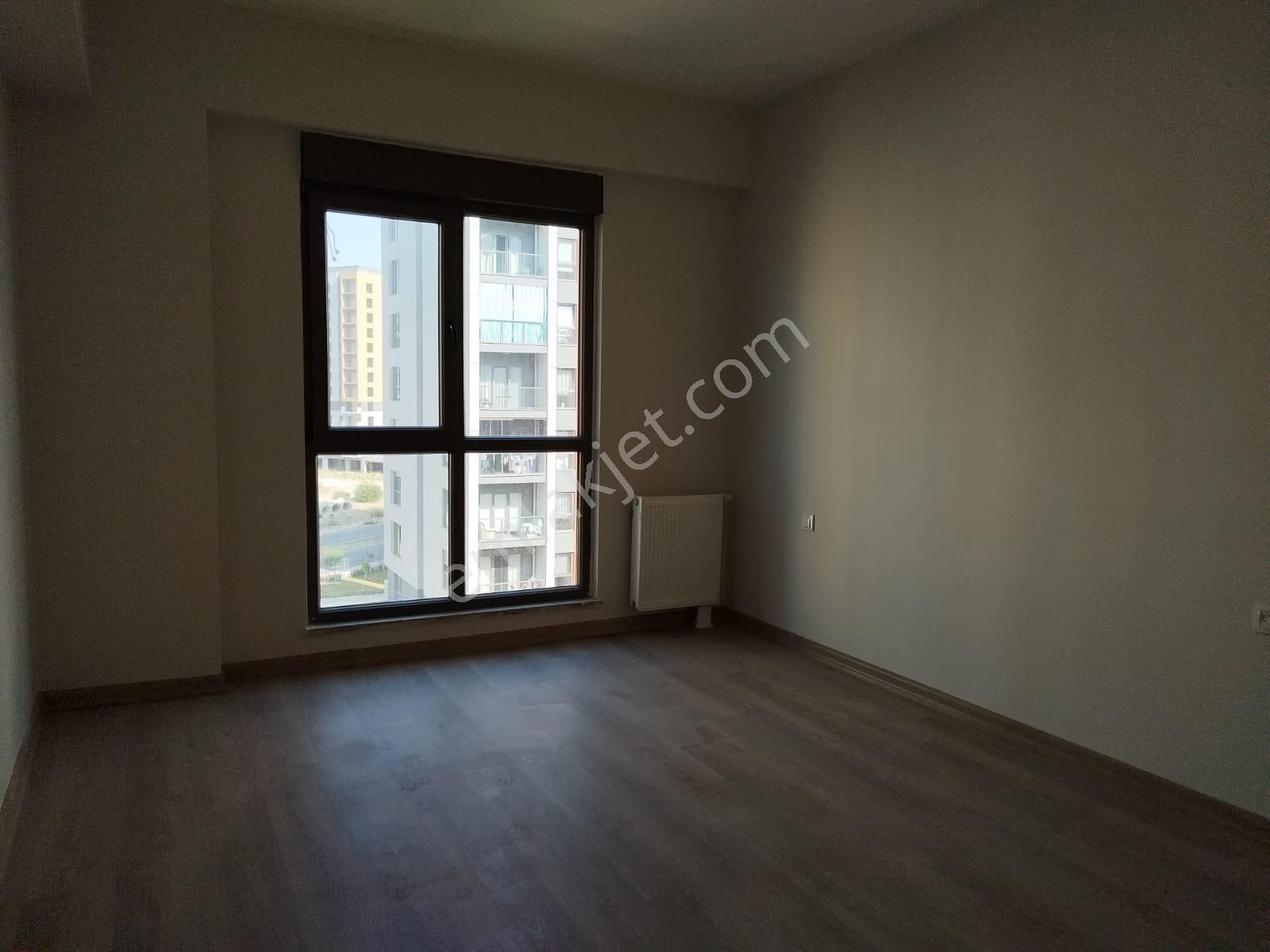 Sur Yapı'da 1+1 Geniş Balkonlu Manzaralı Ara Kat Daire - Görsel 6