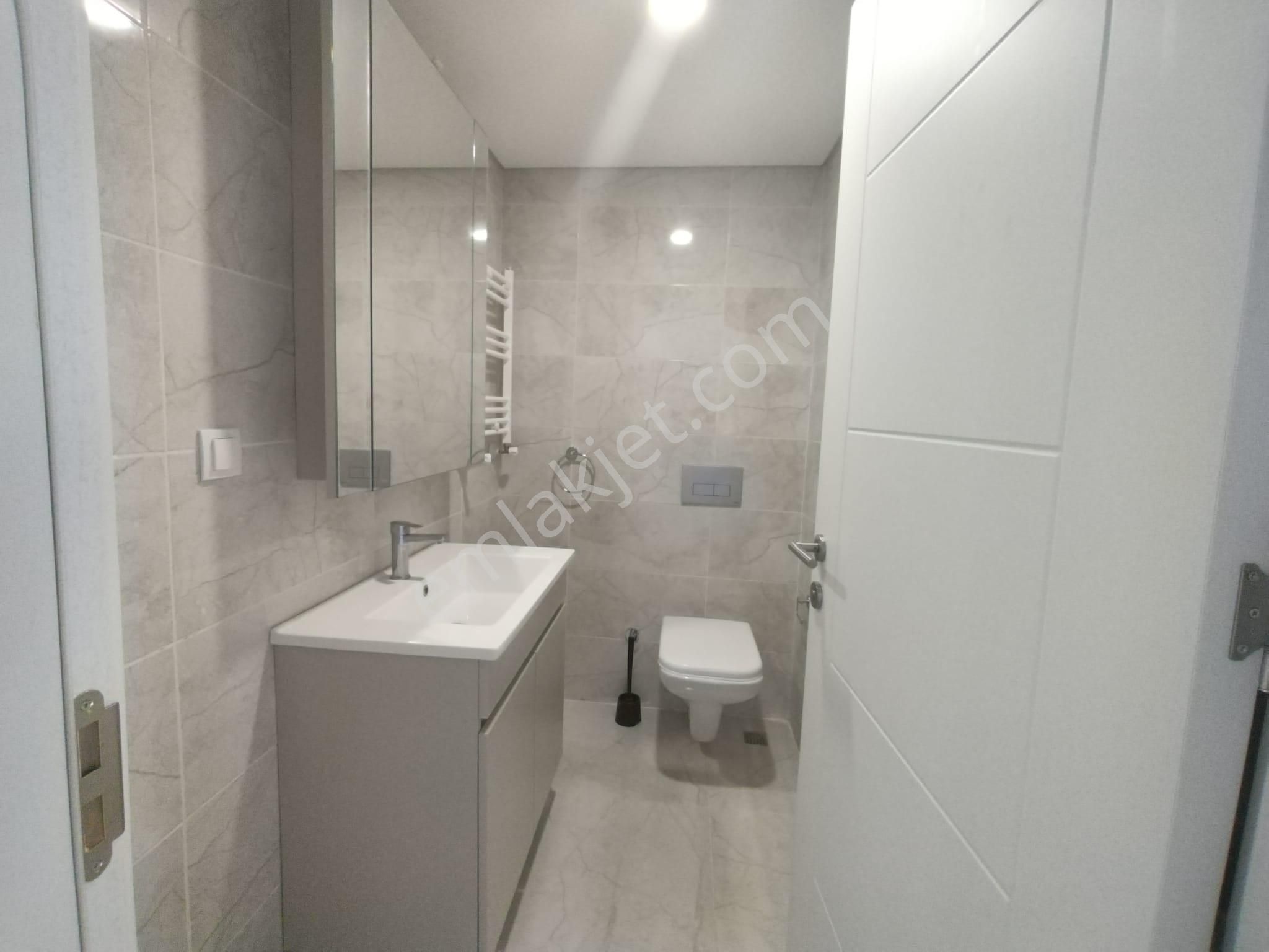 Sur Yapı'da 1+1 Geniş Balkonlu Manzaralı Ara Kat Daire - Görsel 16