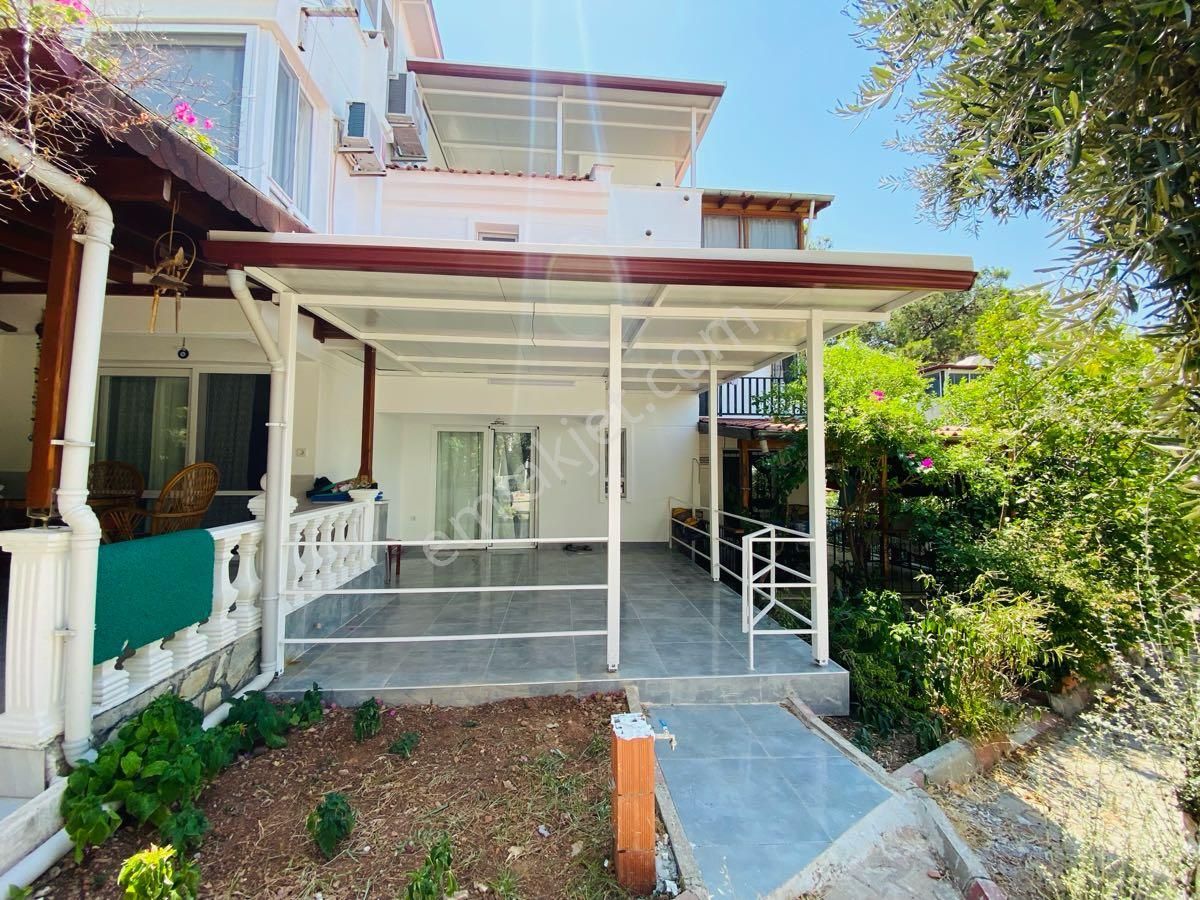 Didim Akbükte Denize 50 Metre Mesafede Yazlık