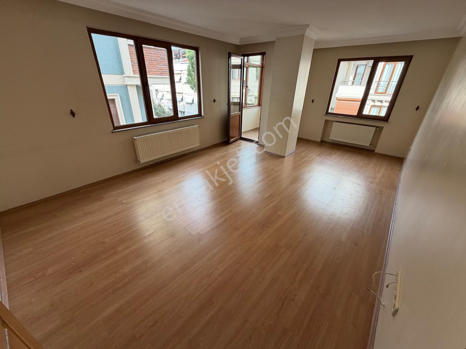 ▃artemin▃küçükyalı'da Marmaray'a Yakın Ön Cephe 3.kat 105m² 3+1 - Görsel 5