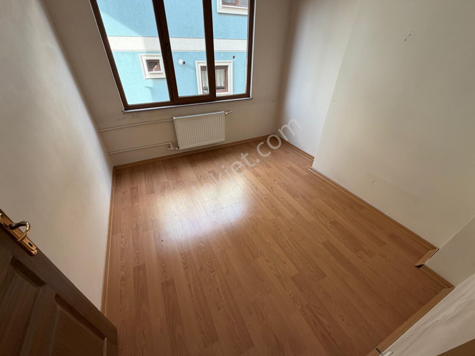 ▃artemin▃küçükyalı'da Marmaray'a Yakın Ön Cephe 3.kat 105m² 3+1 - Görsel 17