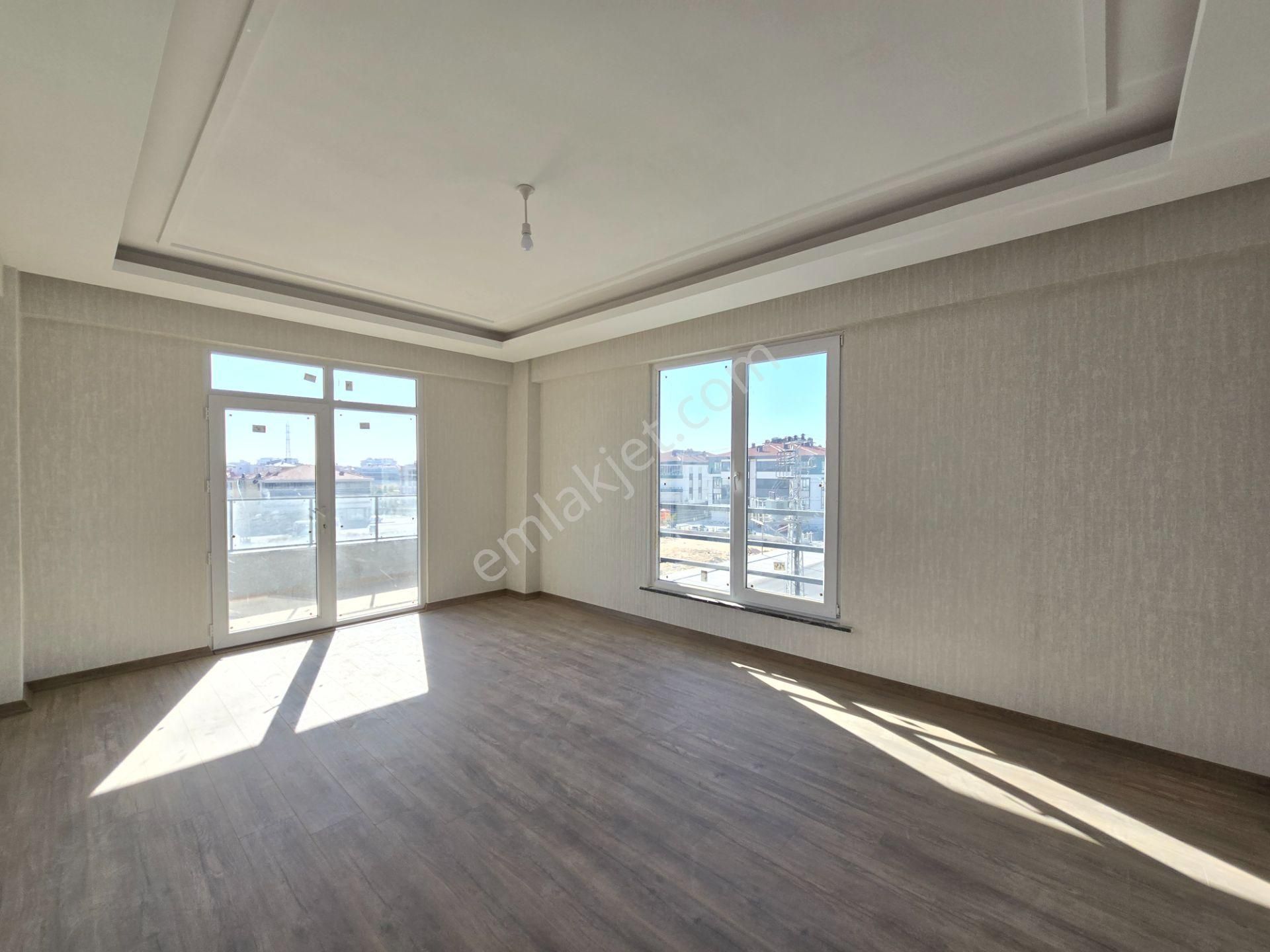 İşyapar Gayrimenkulden Full Konsept Site İçerisinde 3,5+1 Daire