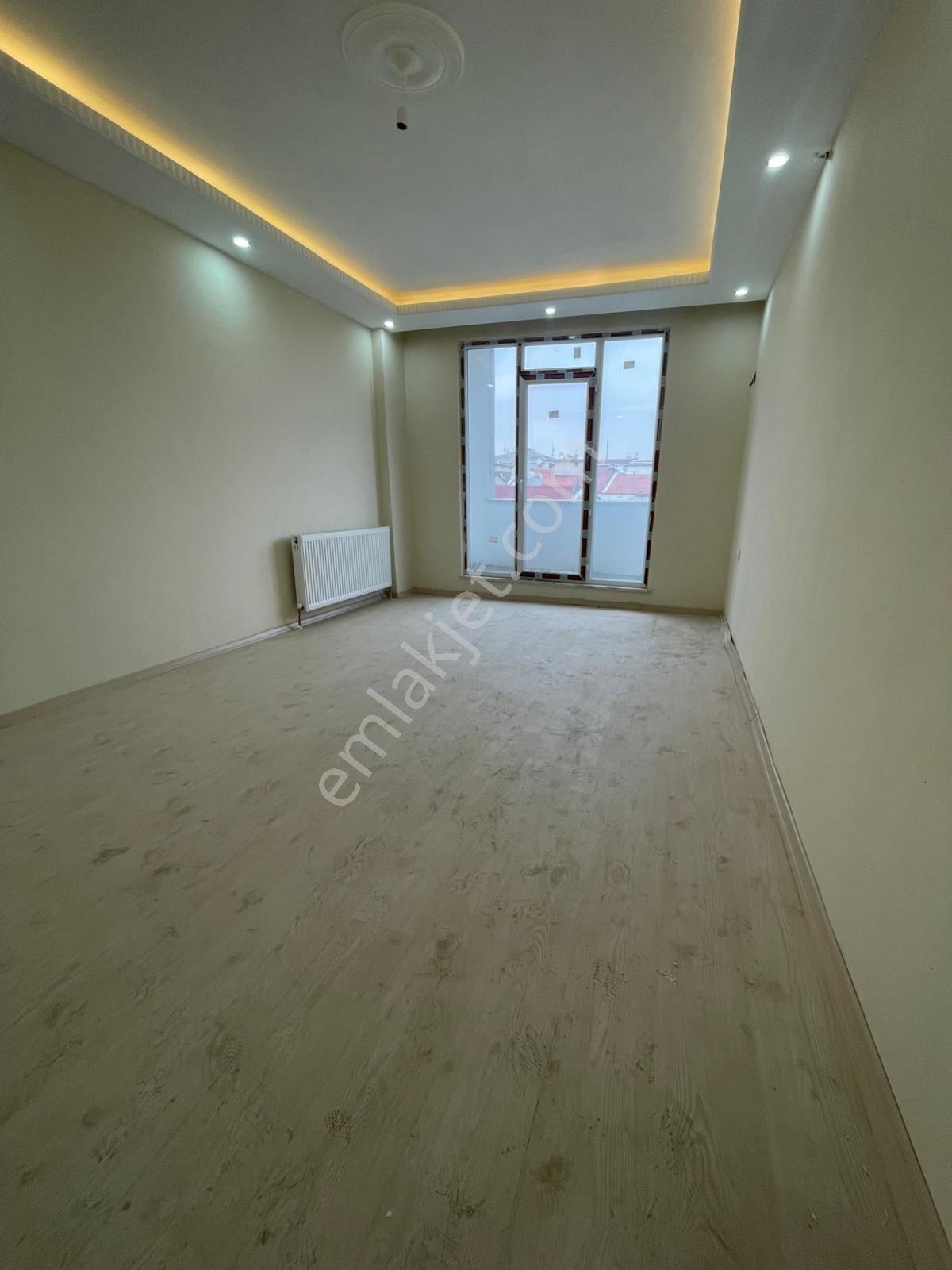 Zirve'den Tuna Mah. Site İçerisinde 2+1 94m2 5.kat Satılık Daire