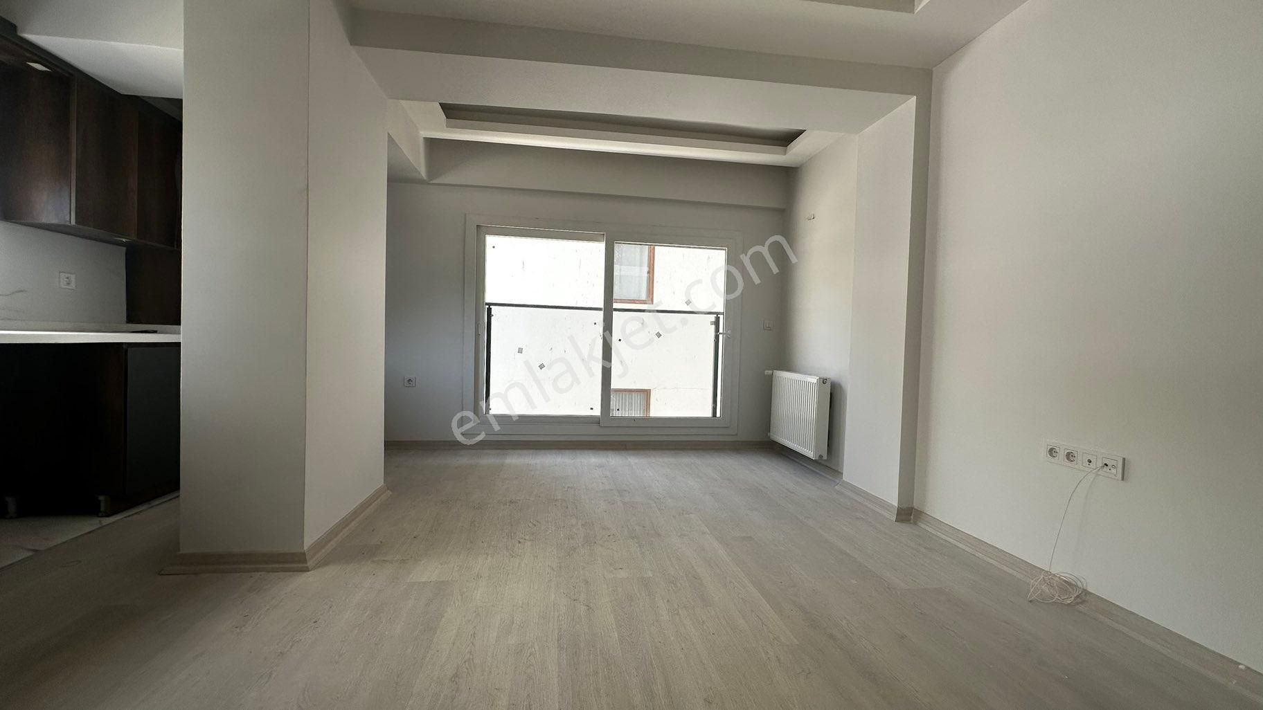 İzmir Karşıyaka Yalı Mahallesinde Kiralık 2+1 Daire Cb Ph - Görsel 4