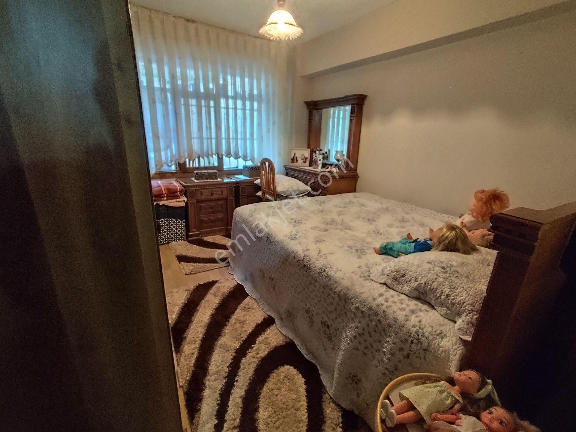 Yedikulede Satılık Çift Cephe Sa - Görsel 3