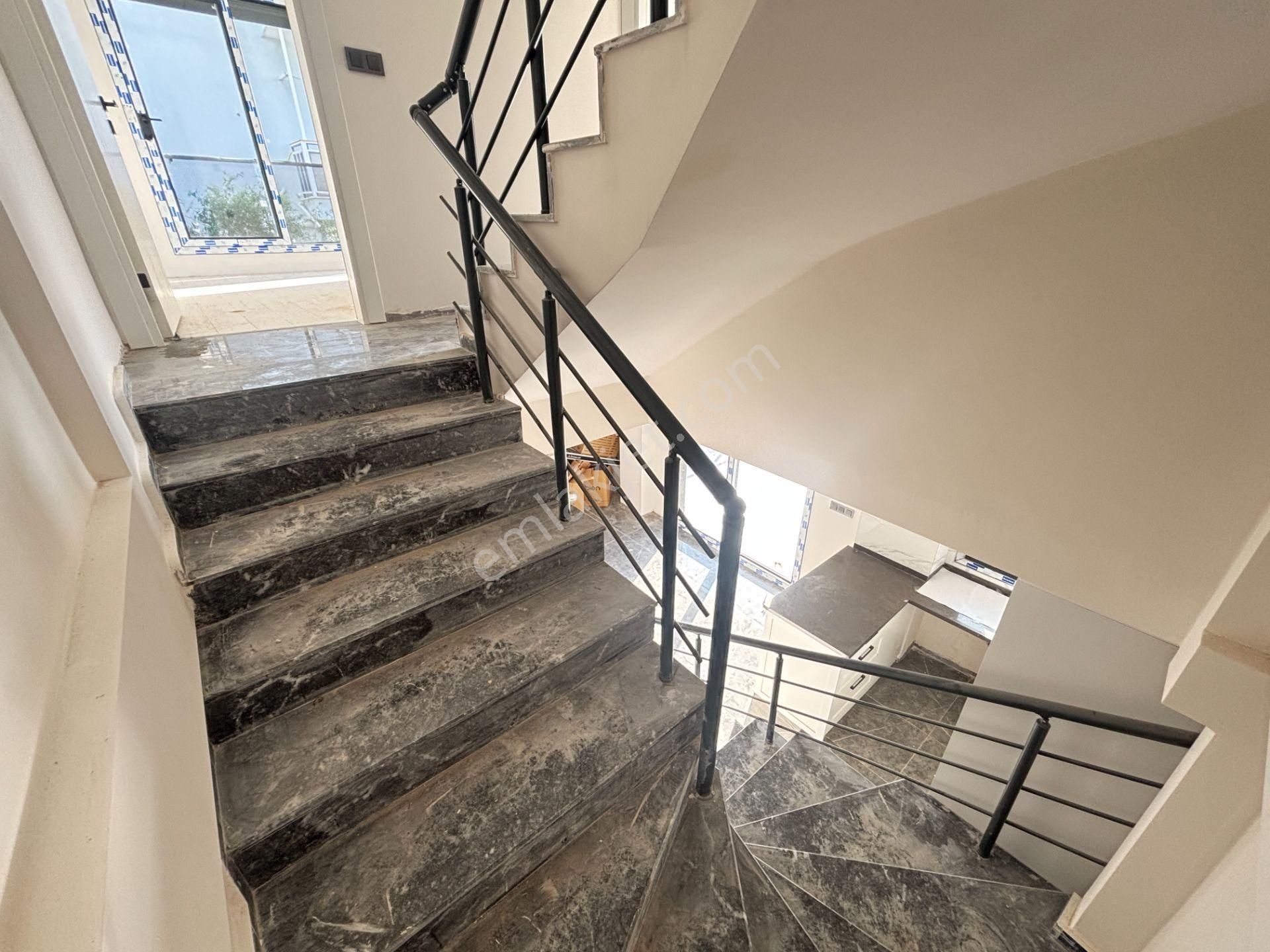 İzmir Seferihisar Ürkmez’de Denize 600 Metre Satılık 2+1 Villa - Görsel 16