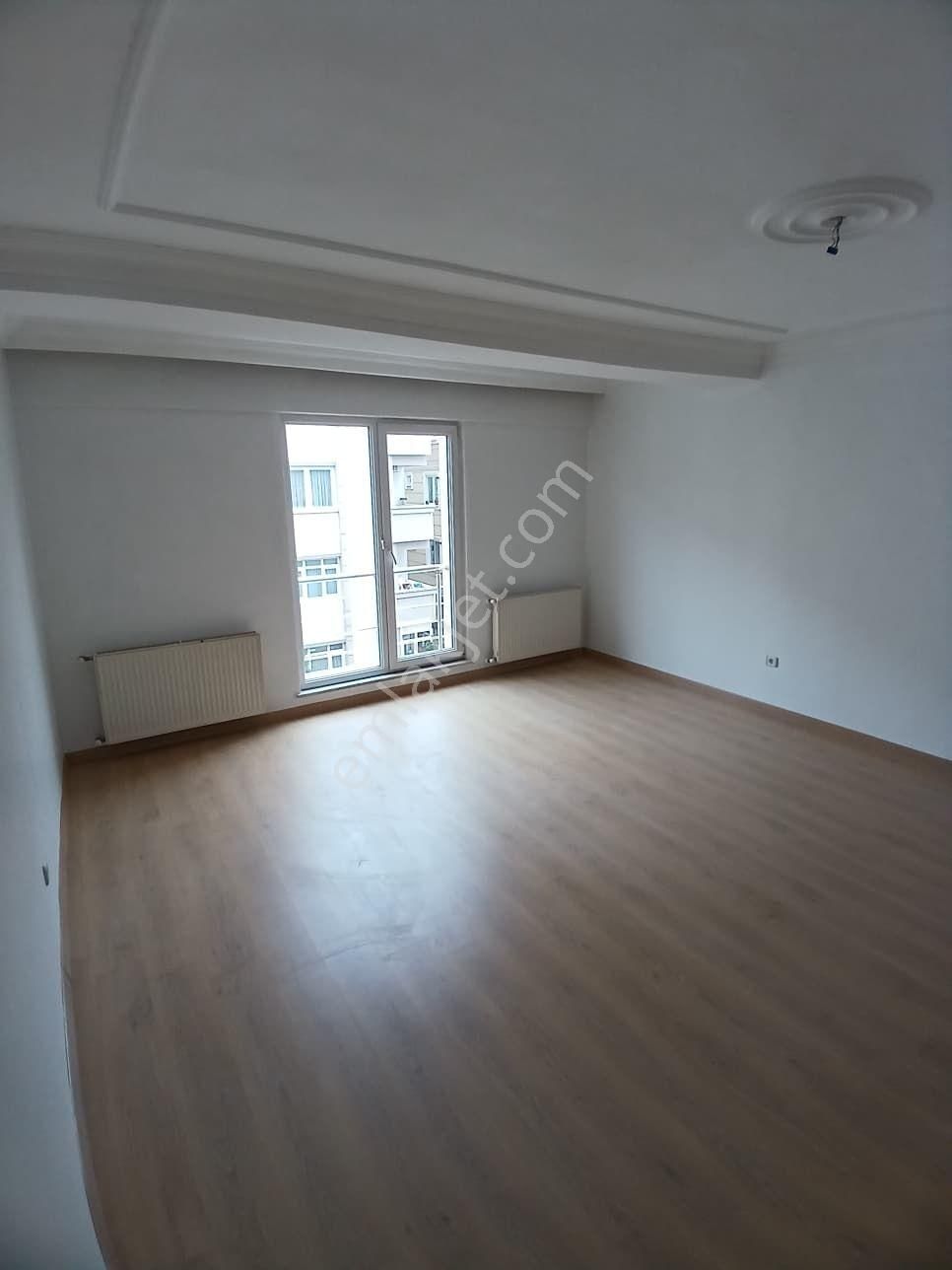 Ev'sane Gayrimenkul'den Üniversite Mah. 2+1 Kiralık Daire