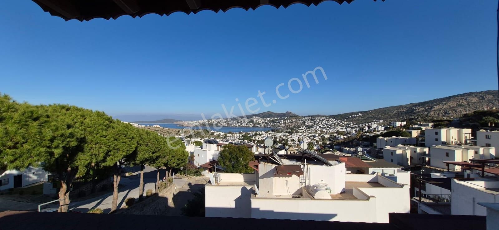 Bodrum Gündoğan'da Denize Yürüme Mesafesinde Tripleks Villa - Görsel 9
