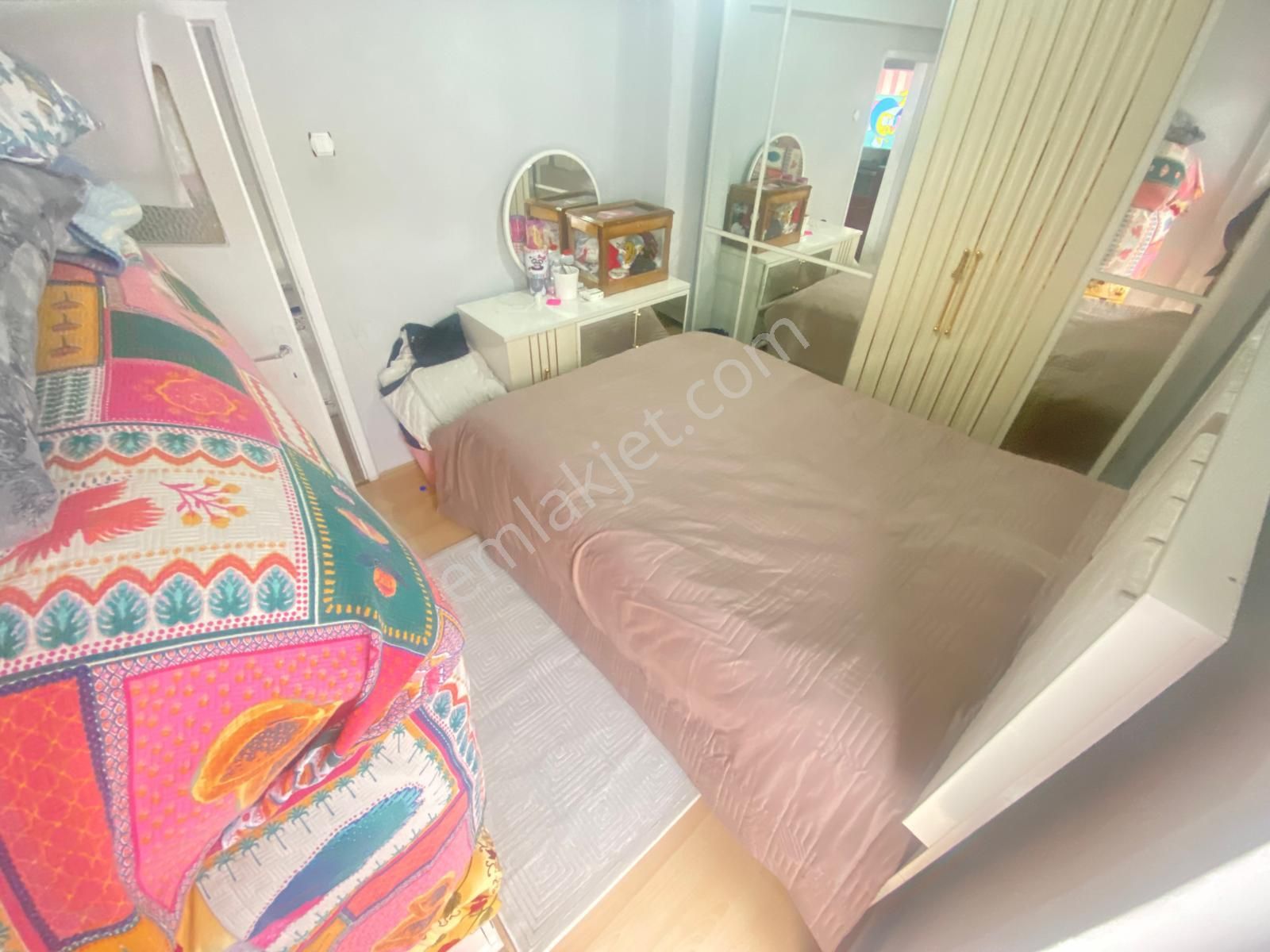 Sincan Plevnede 2+1 Katta Trene Caddeye Yakın Harika Konumda Daire - Görsel 16