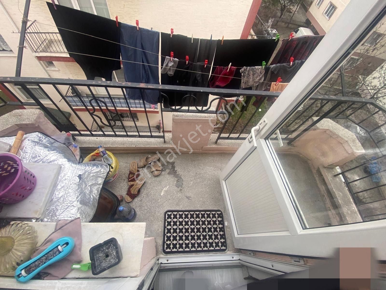 Sincan Plevnede 2+1 Katta Trene Caddeye Yakın Harika Konumda Daire - Görsel 33