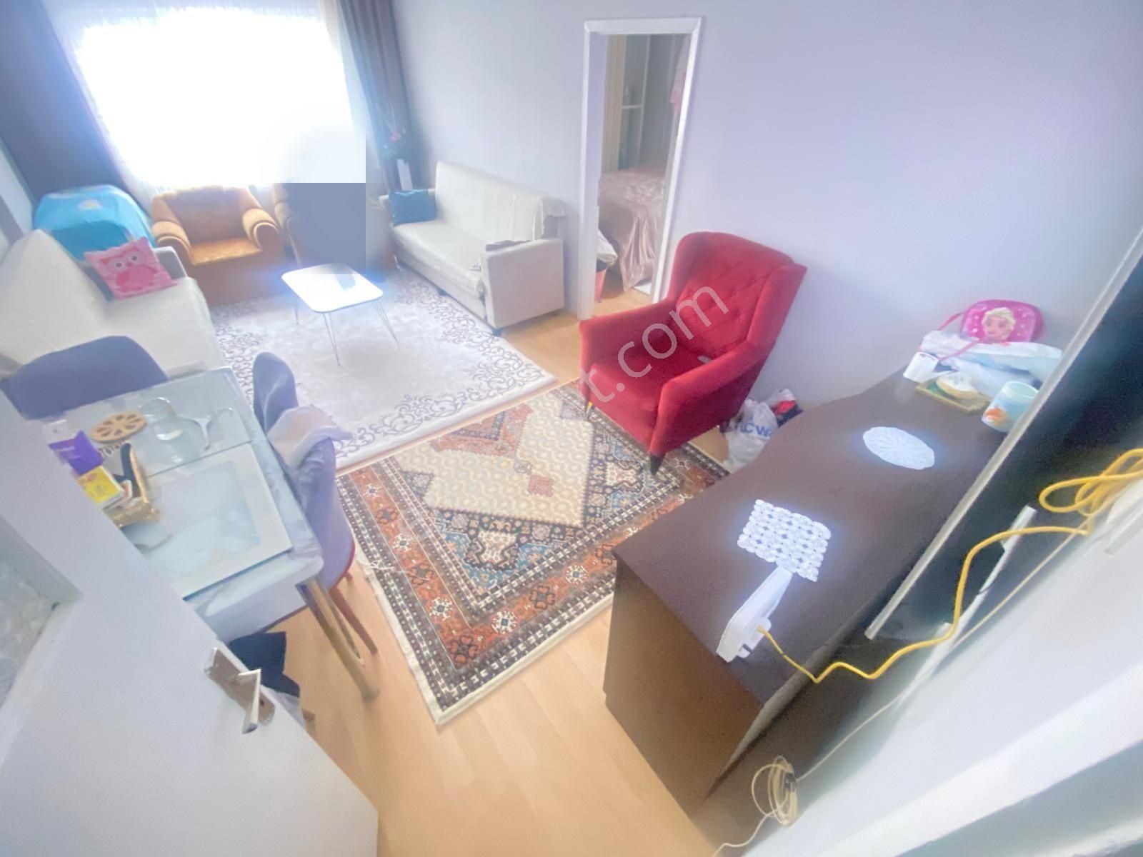 Sincan Plevnede 2+1 Katta Trene Caddeye Yakın Harika Konumda Daire - Görsel 13