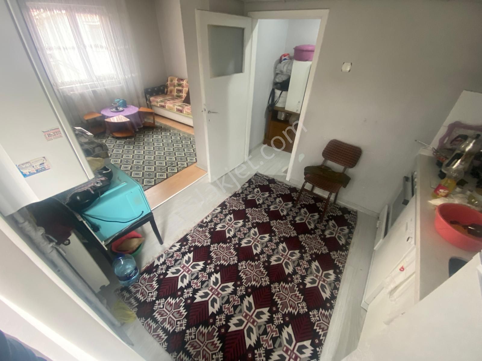 Sincan Plevnede 2+1 Katta Trene Caddeye Yakın Harika Konumda Daire - Görsel 4