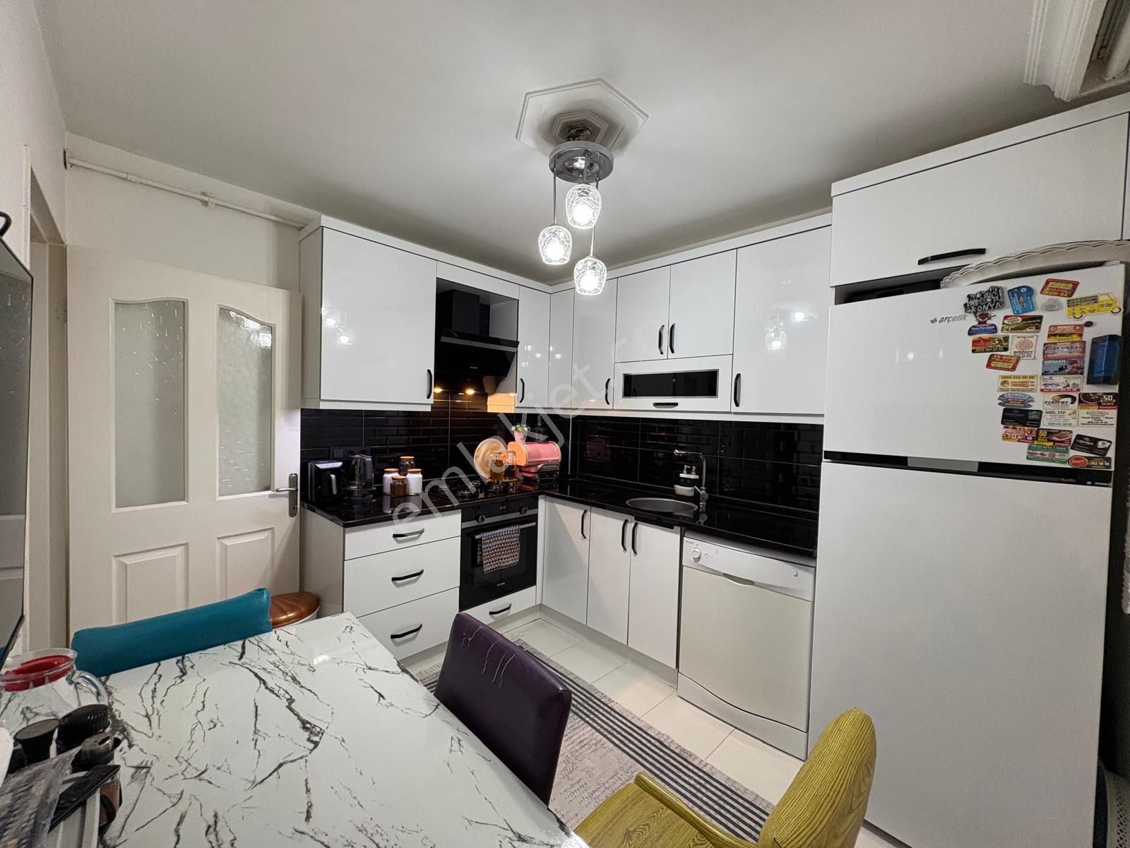 Türker Emlak | Reis Mah. 3+1 130m2 Doğalgazlı Genç Bina - Görsel 7