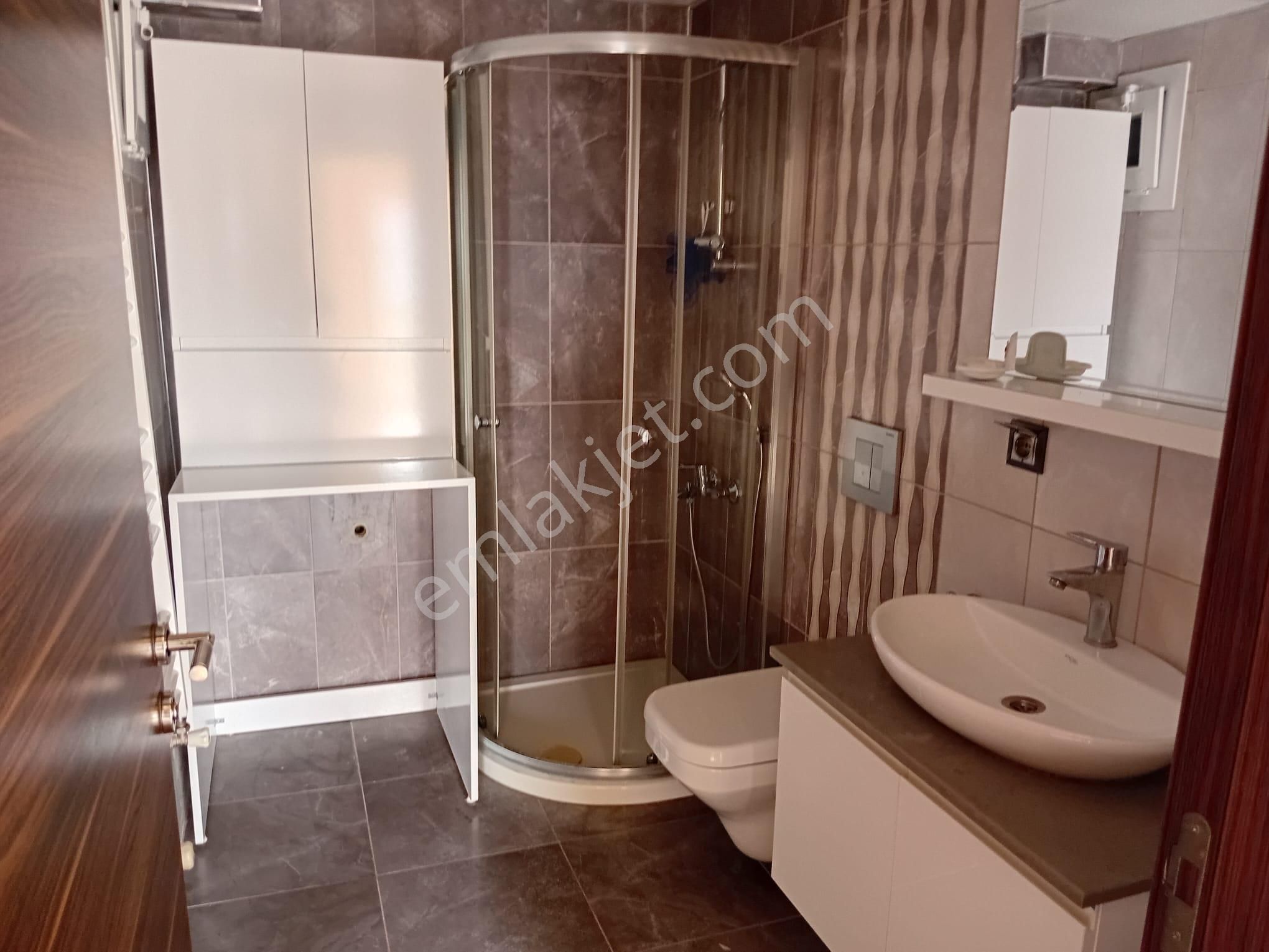 Turpa Lotustan Triyanda Sitesinde 3+1 Kiralık Daire - Görsel 19