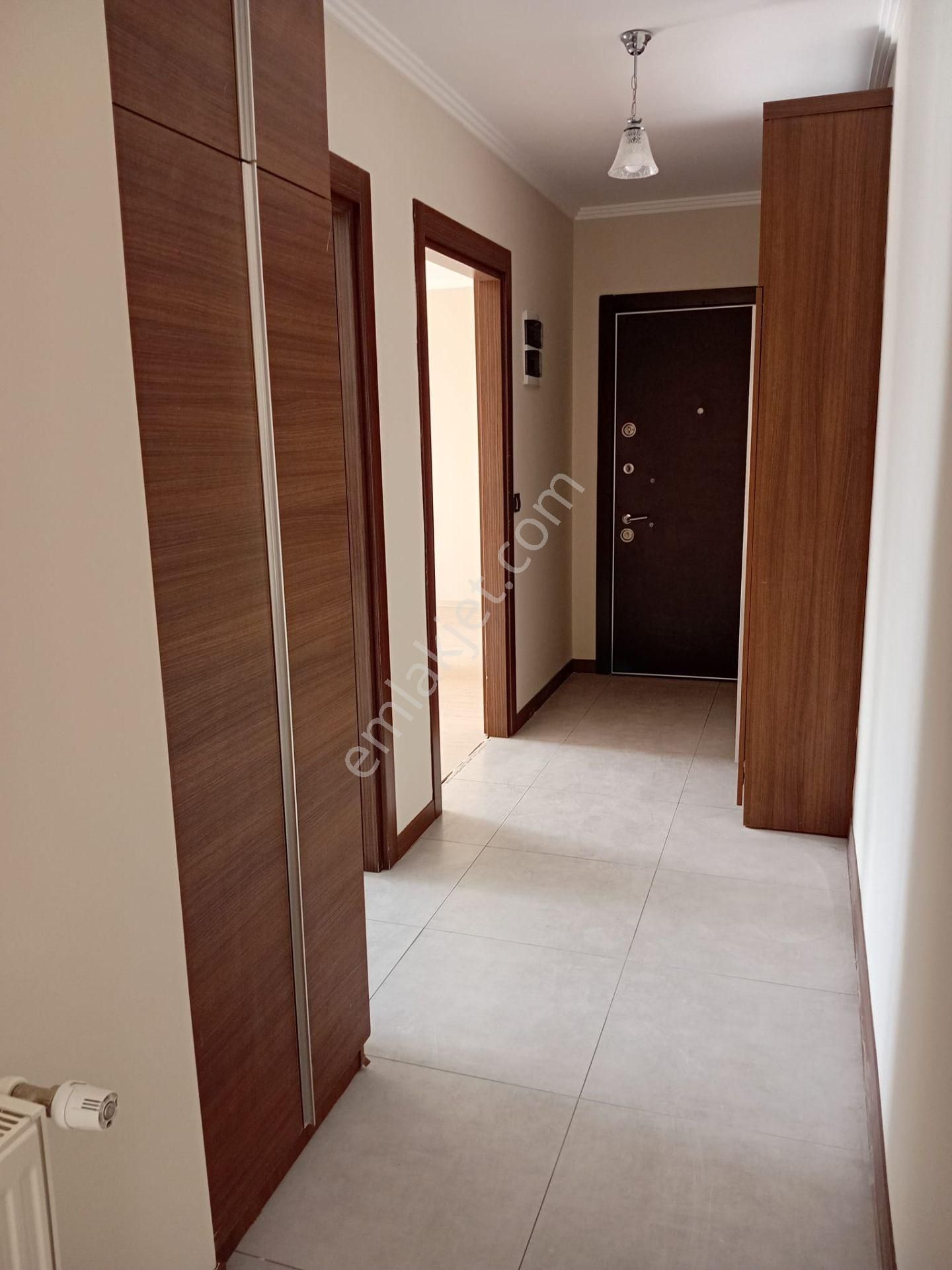 Turpa Lotustan Triyanda Sitesinde 3+1 Kiralık Daire - Görsel 17