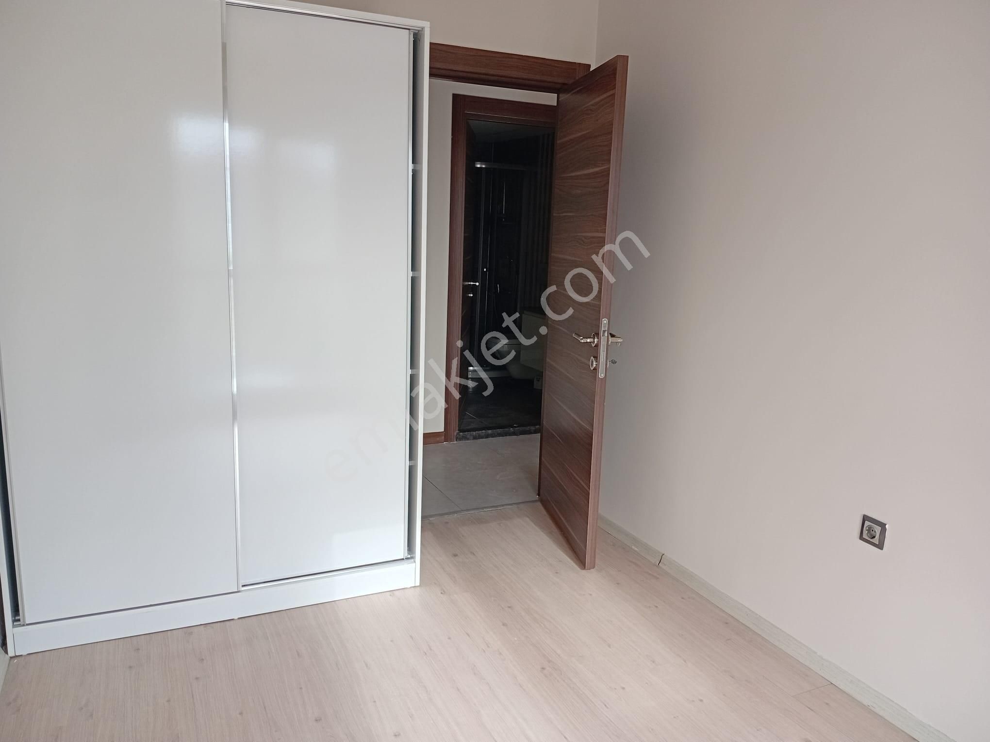 Turpa Lotustan Triyanda Sitesinde 3+1 Kiralık Daire - Görsel 8