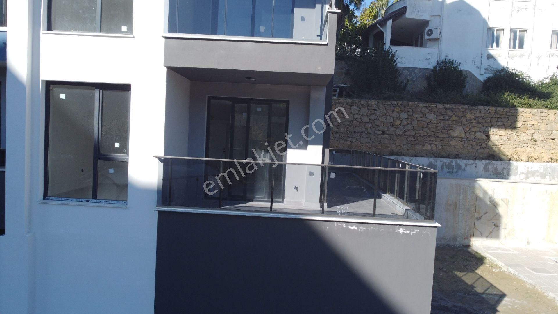 Alanya / Avsallarda Geniş Teraslı 2+1 Satılık Daire - Görsel 32