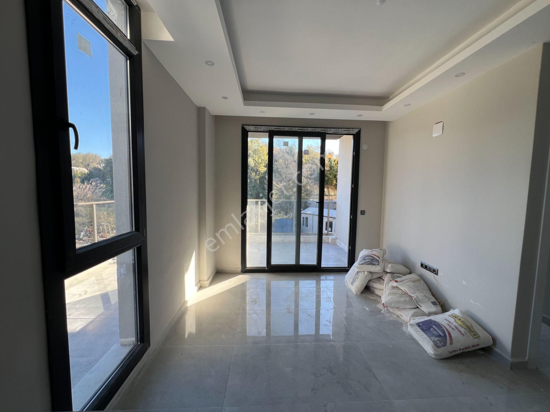 Alanya / Avsallarda Geniş Teraslı 2+1 Satılık Daire - Görsel 6