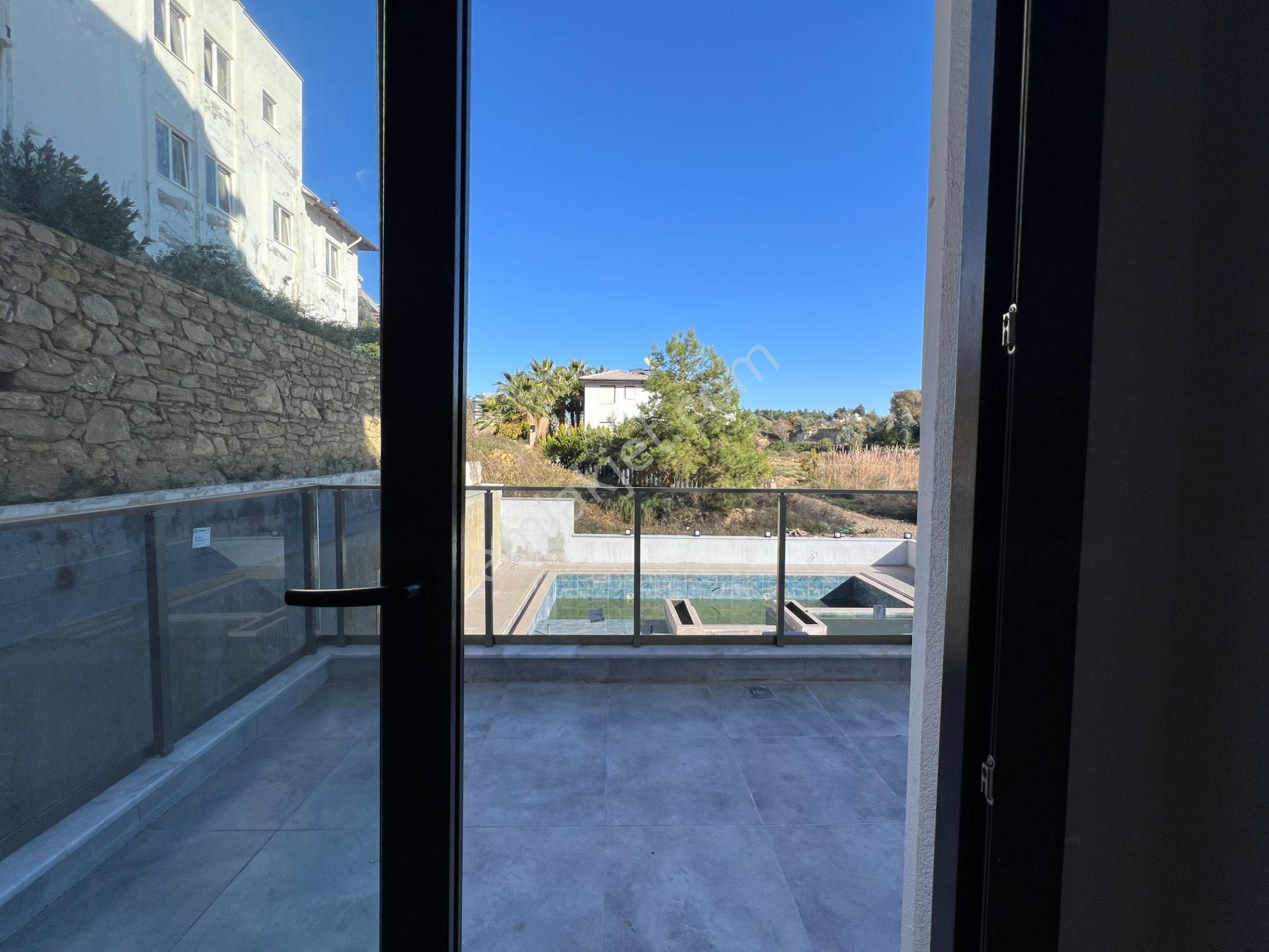 Alanya / Avsallarda Geniş Teraslı 2+1 Satılık Daire - Görsel 19