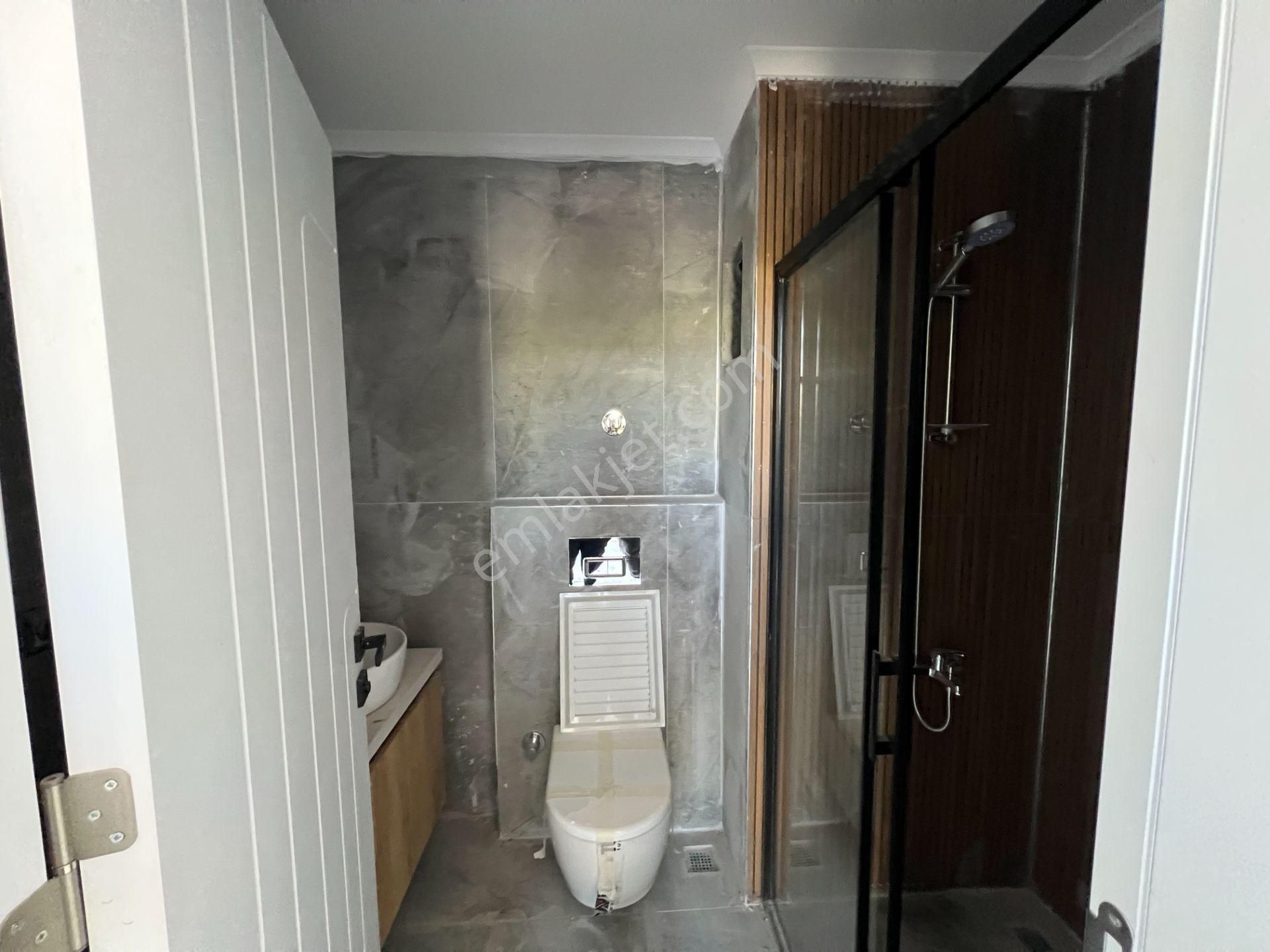 Alanya / Avsallarda Geniş Teraslı 2+1 Satılık Daire - Görsel 12