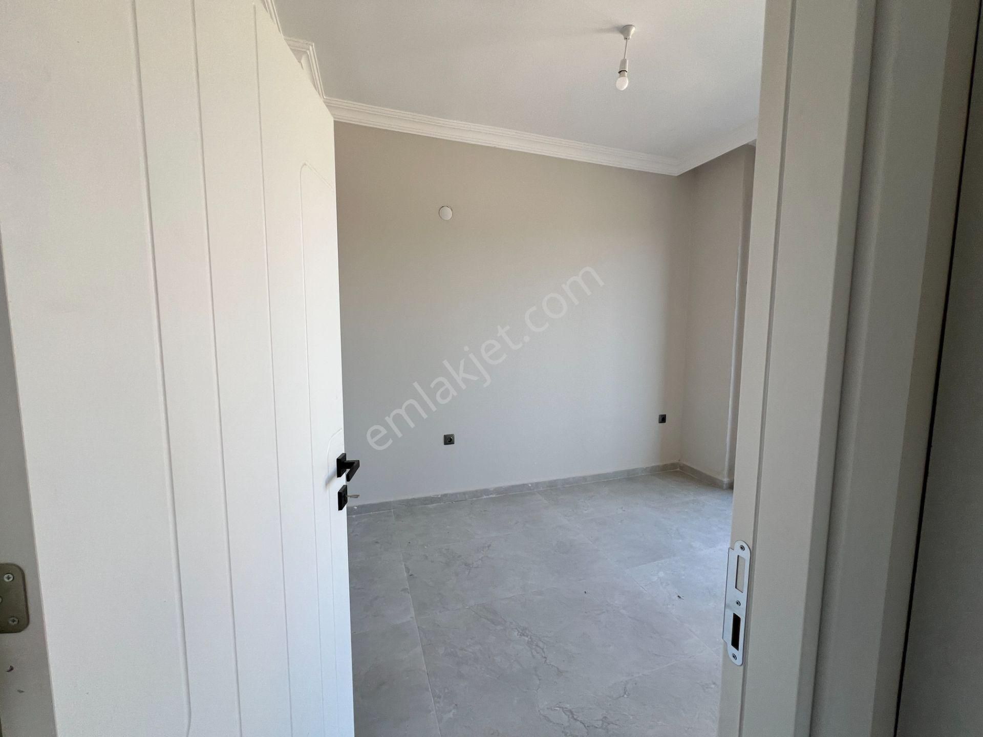 Alanya / Avsallarda Geniş Teraslı 2+1 Satılık Daire - Görsel 10