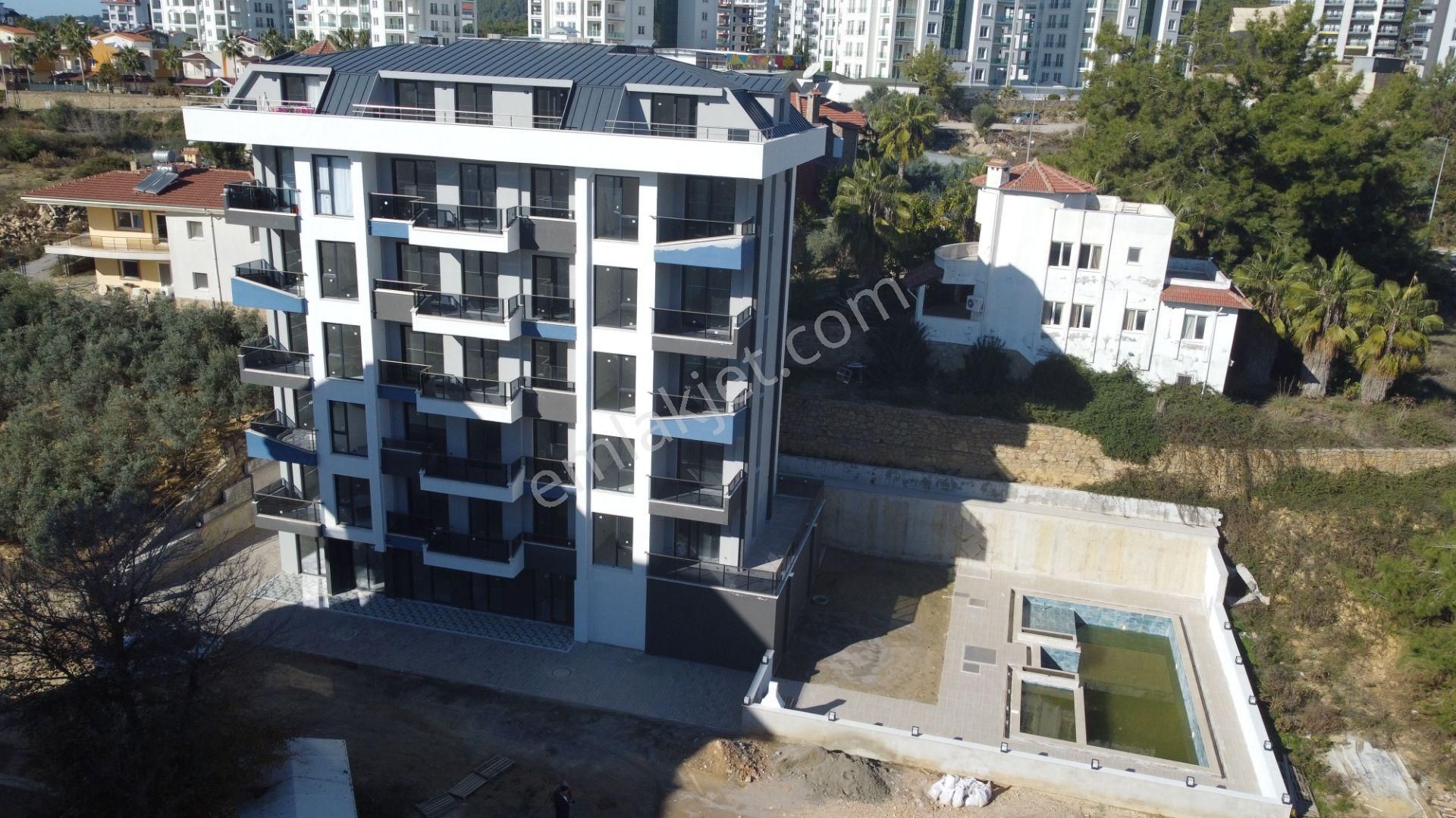 Alanya / Avsallarda Geniş Teraslı 2+1 Satılık Daire - Görsel 28