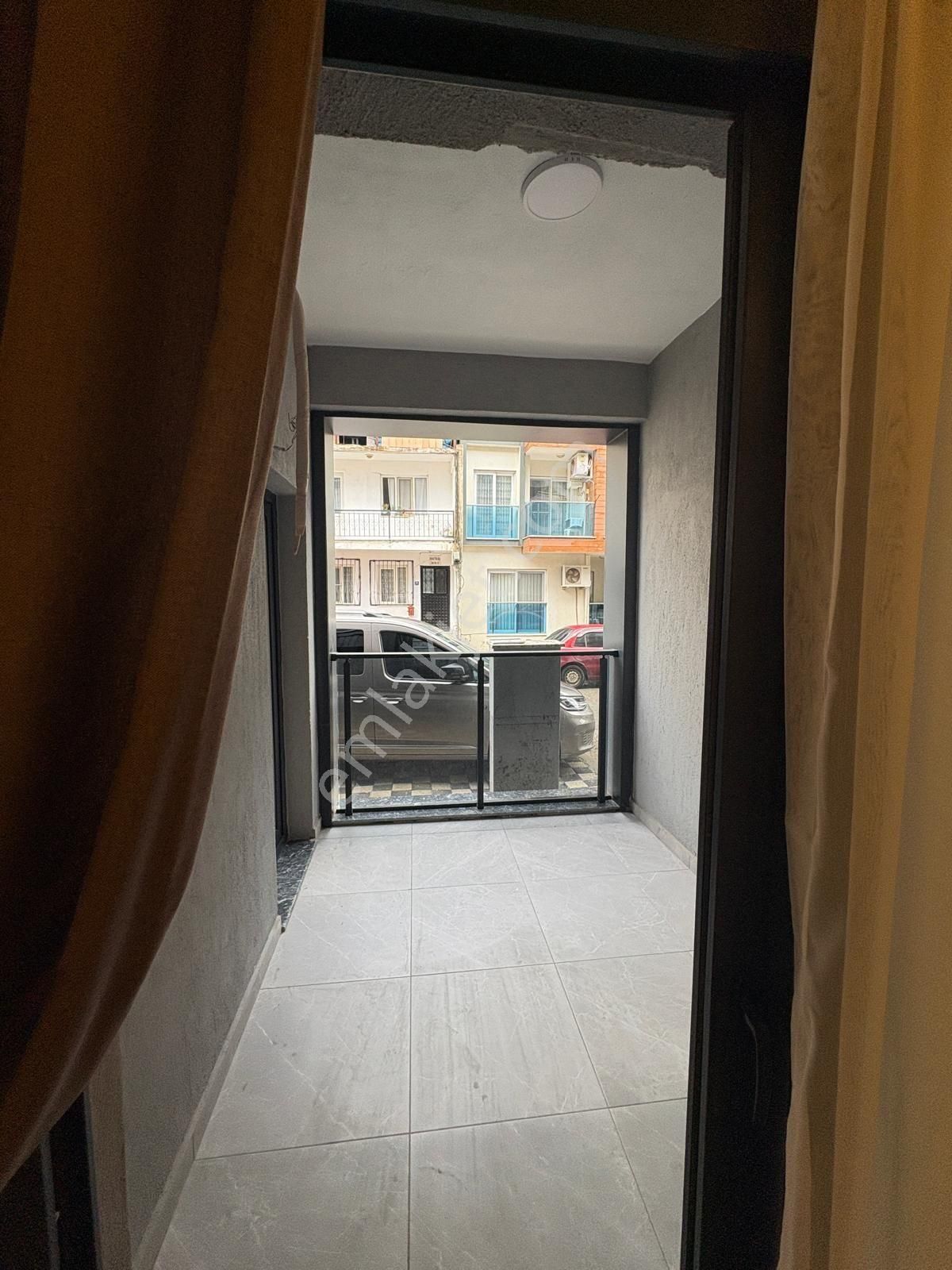 Aydın Kuşadası Davutlar Mahallesi'nde Giriş Katı Satılık 2+1 Daire - Görsel 15