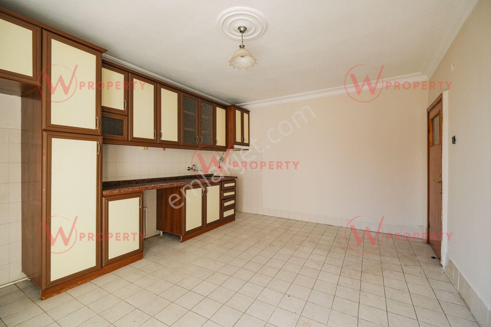 W Property Cumhuriyet Mah.'de 3+1, Ara Kat, Geniş Ve Ferah Daire - Görsel 12