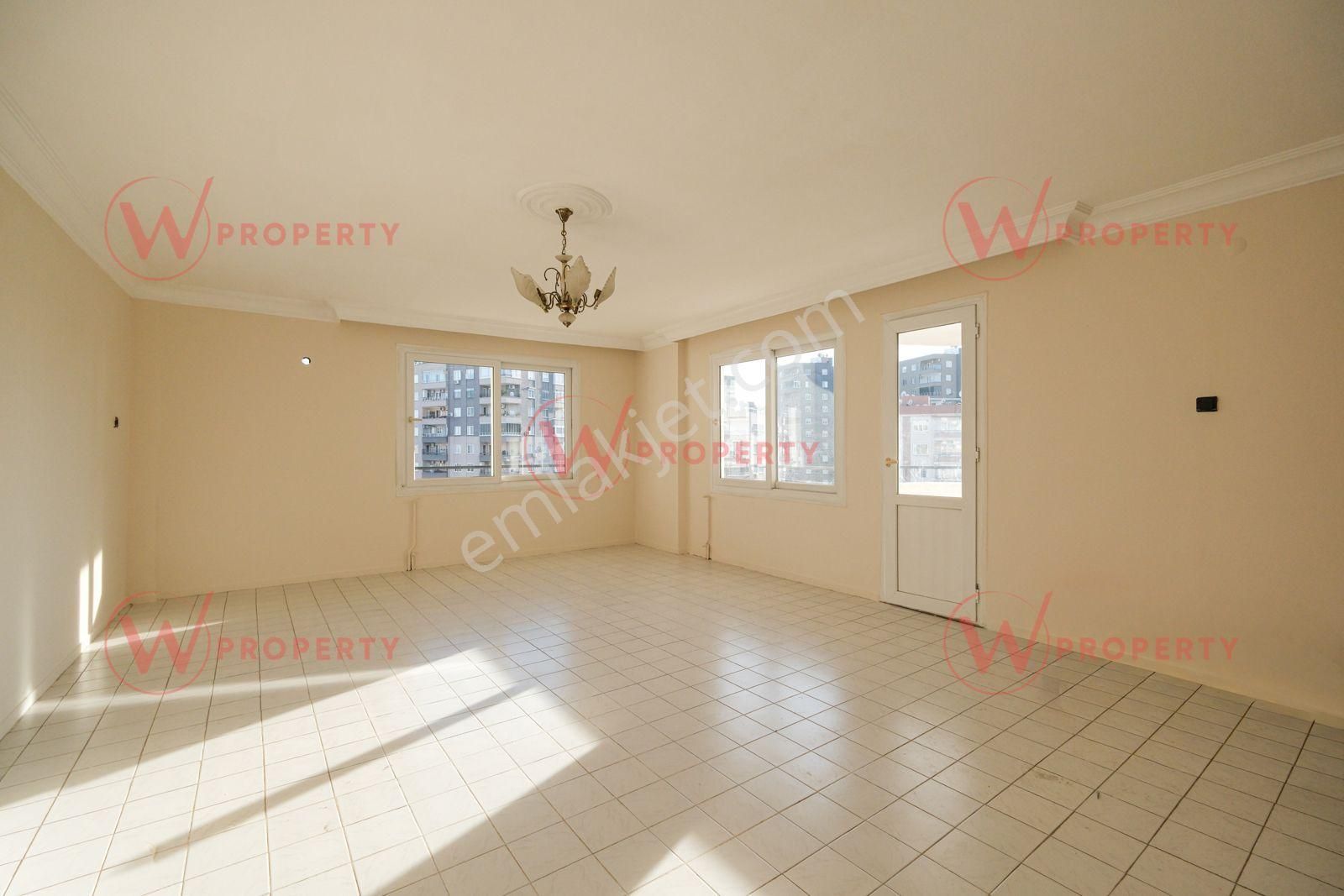 W Property Cumhuriyet Mah.'de 3+1, Ara Kat, Geniş Ve Ferah Daire - Görsel 4