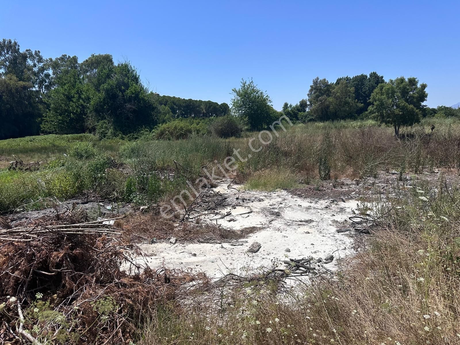 Boğazkentte İmar İçerisinde Çekmeleri Yapılmış Satılık Arsa - Görsel 4