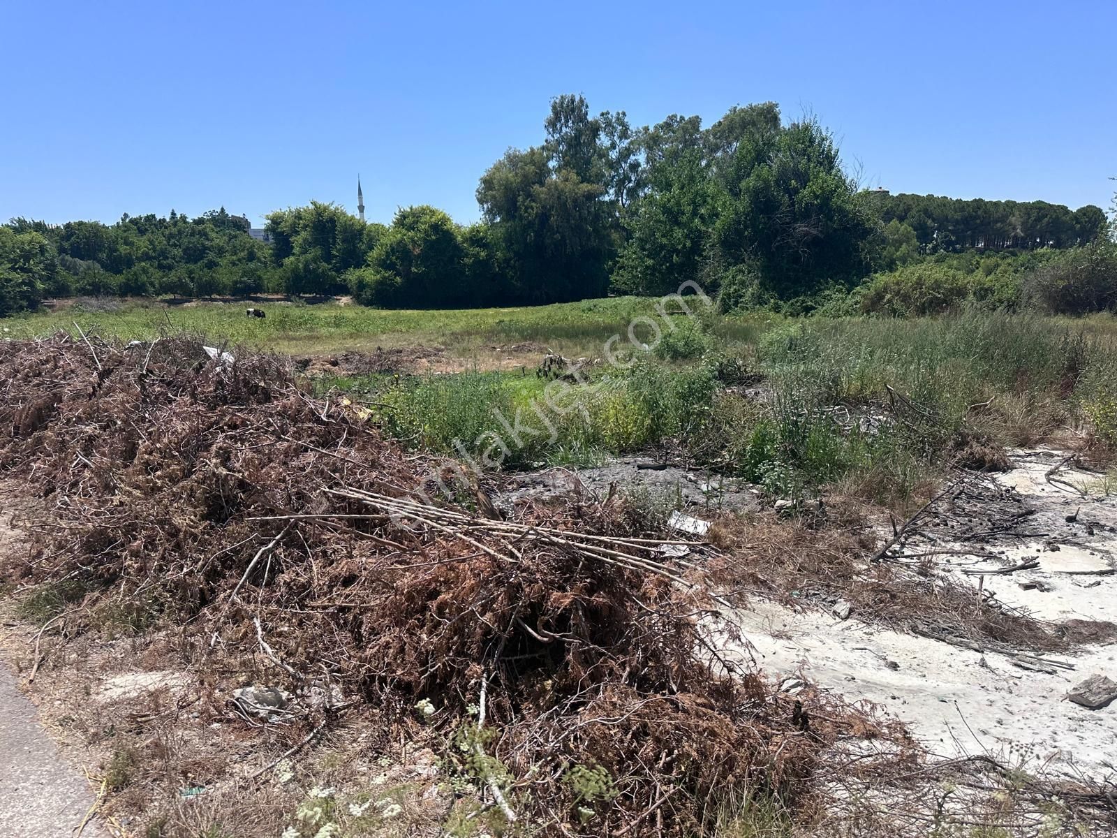 Boğazkentte İmar İçerisinde Çekmeleri Yapılmış Satılık Arsa - Görsel 2